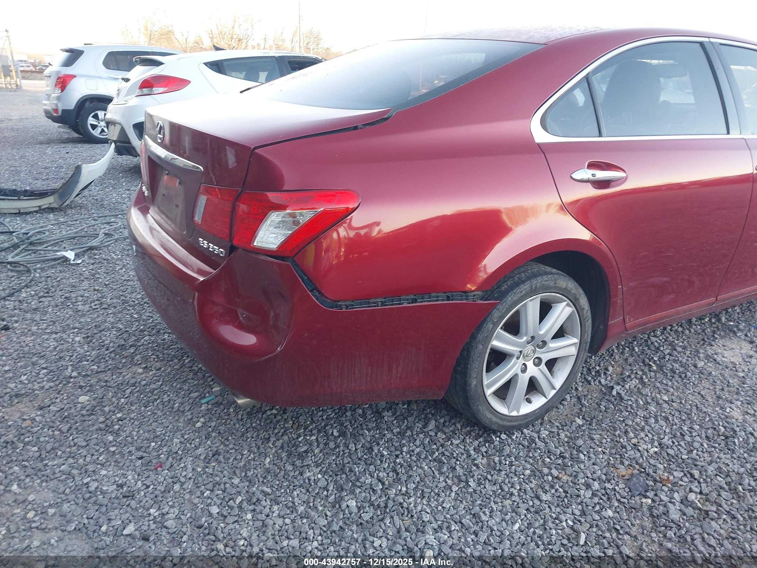 LEXUS ES image 6