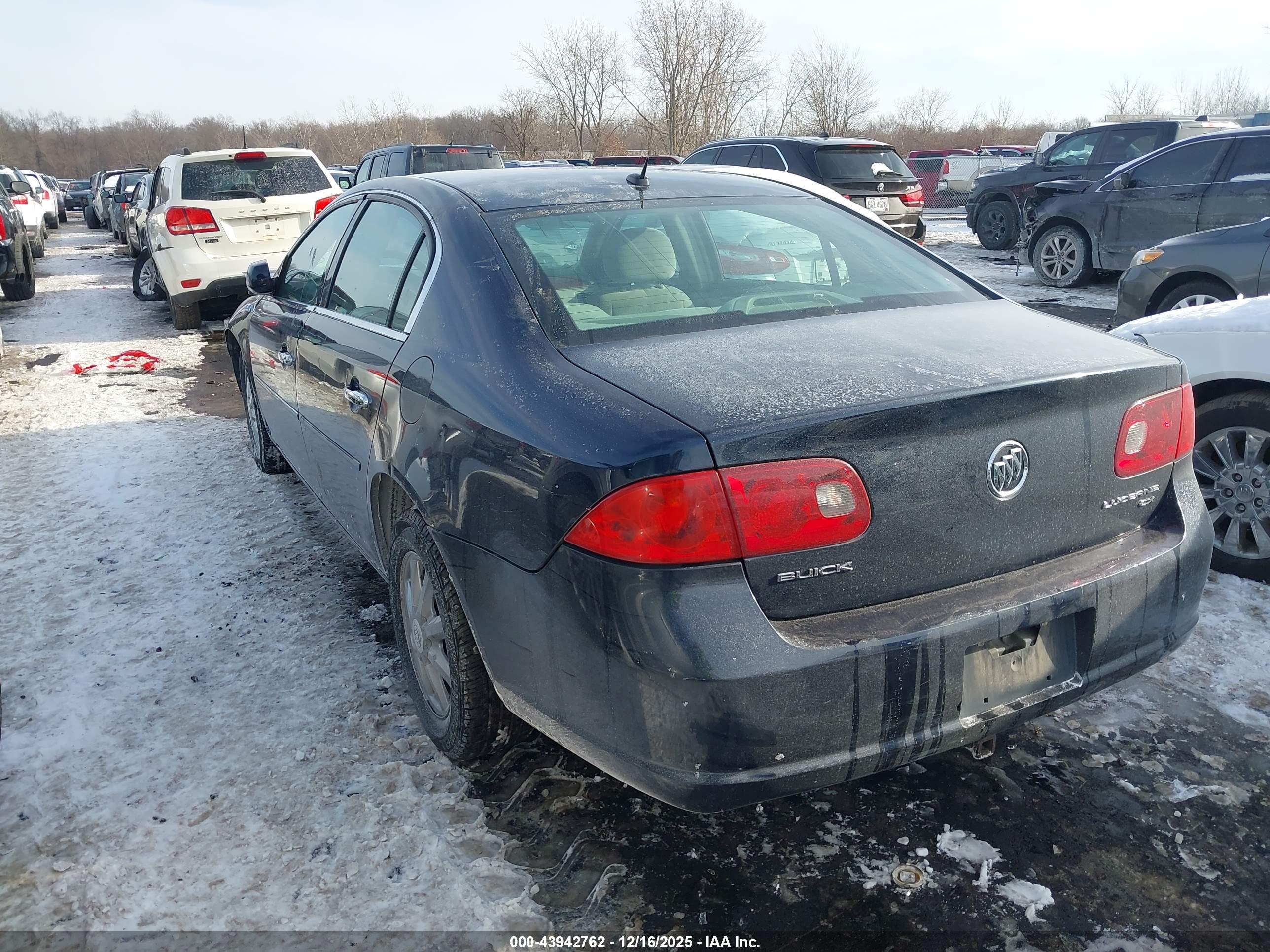 BUICK LUCERNE image 3