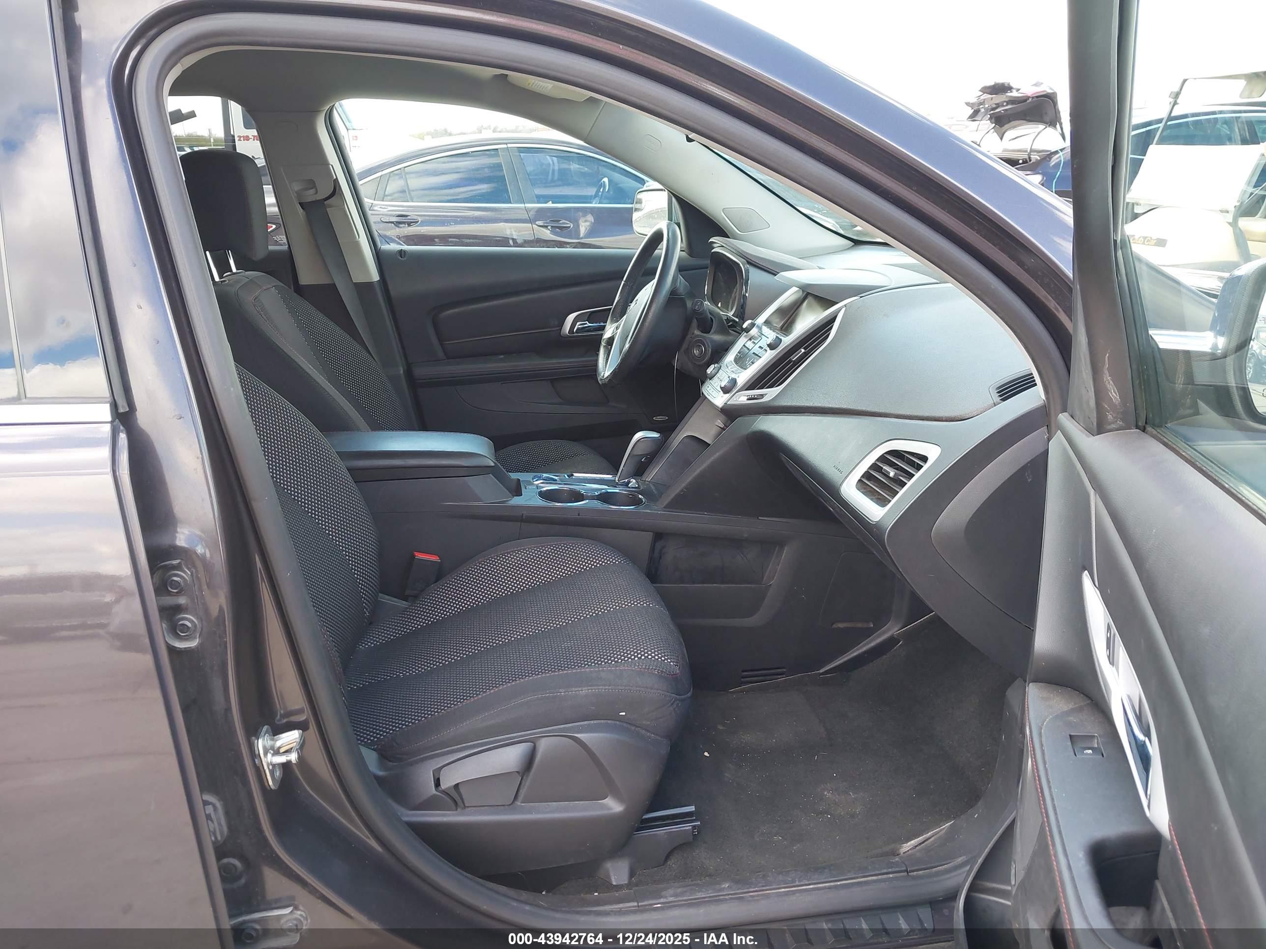 GMC TERRAIN image 5