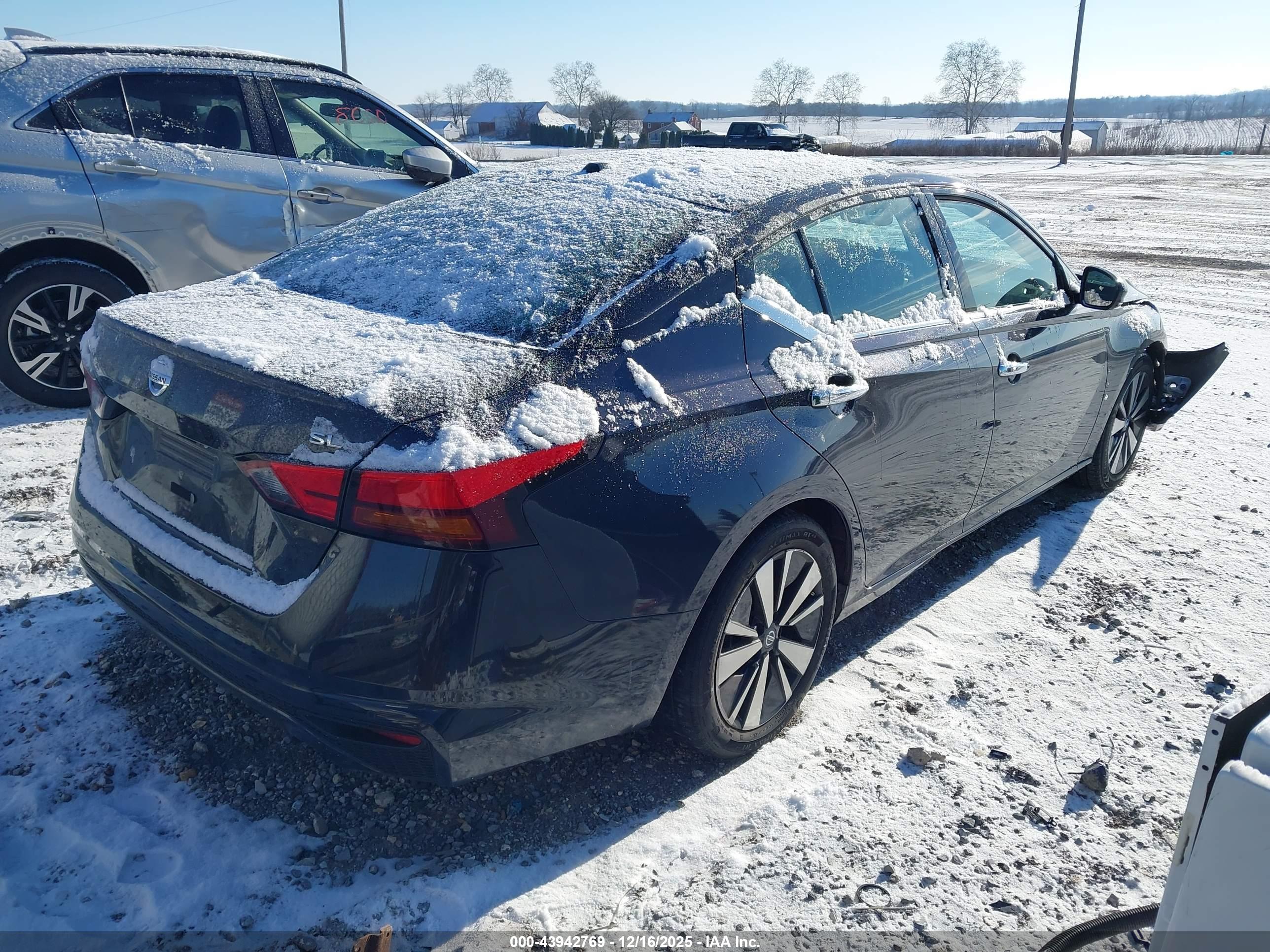 NISSAN ALTIMA image 4