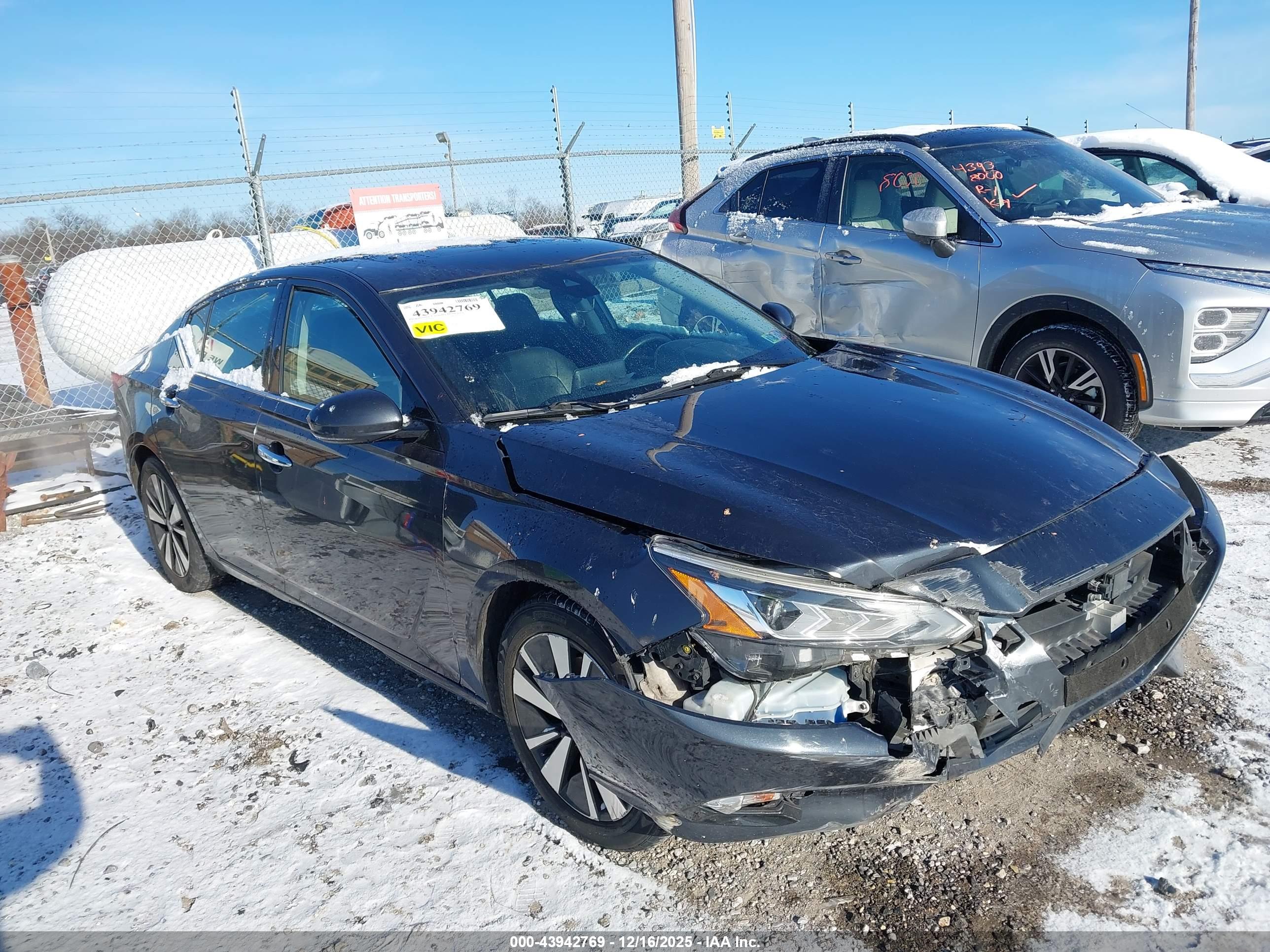 NISSAN ALTIMA image 6