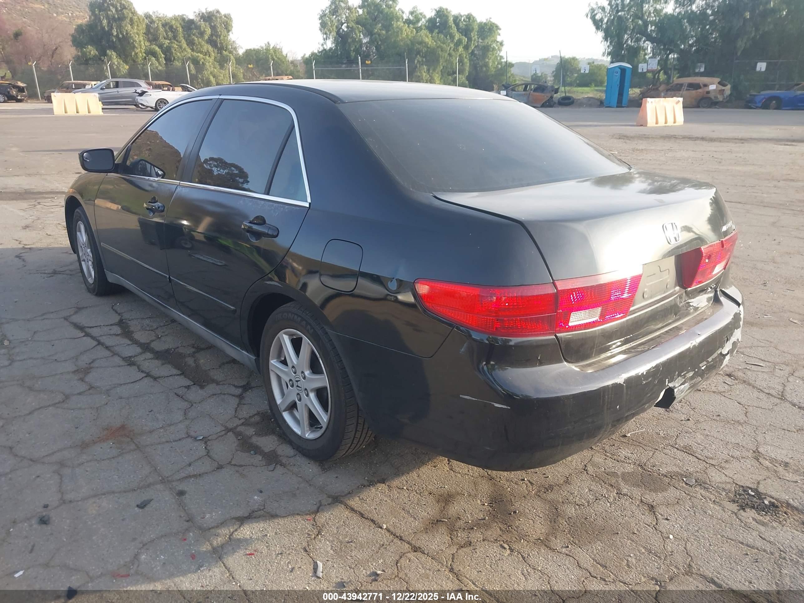 HONDA ACCORD image 3
