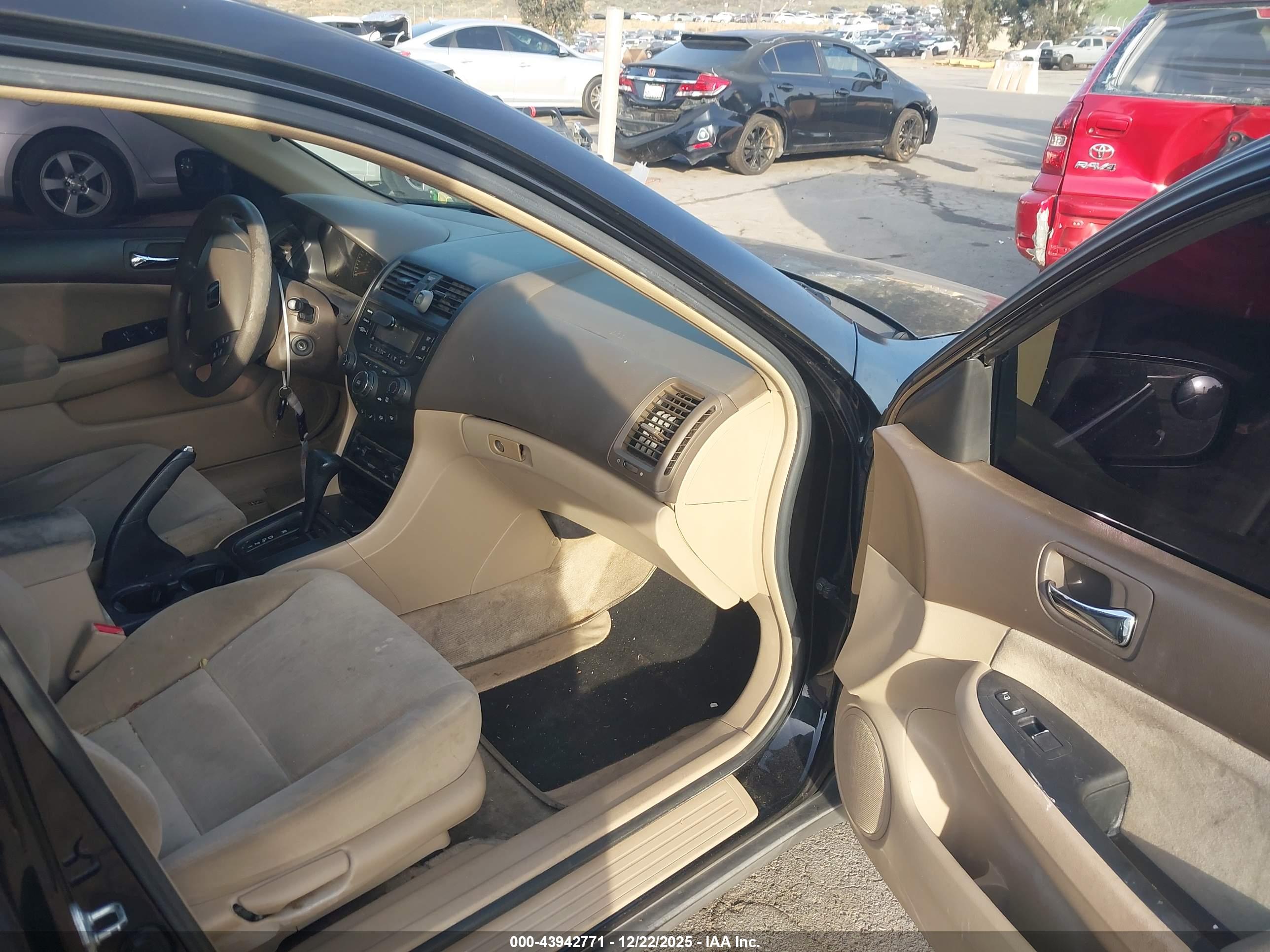 HONDA ACCORD image 5