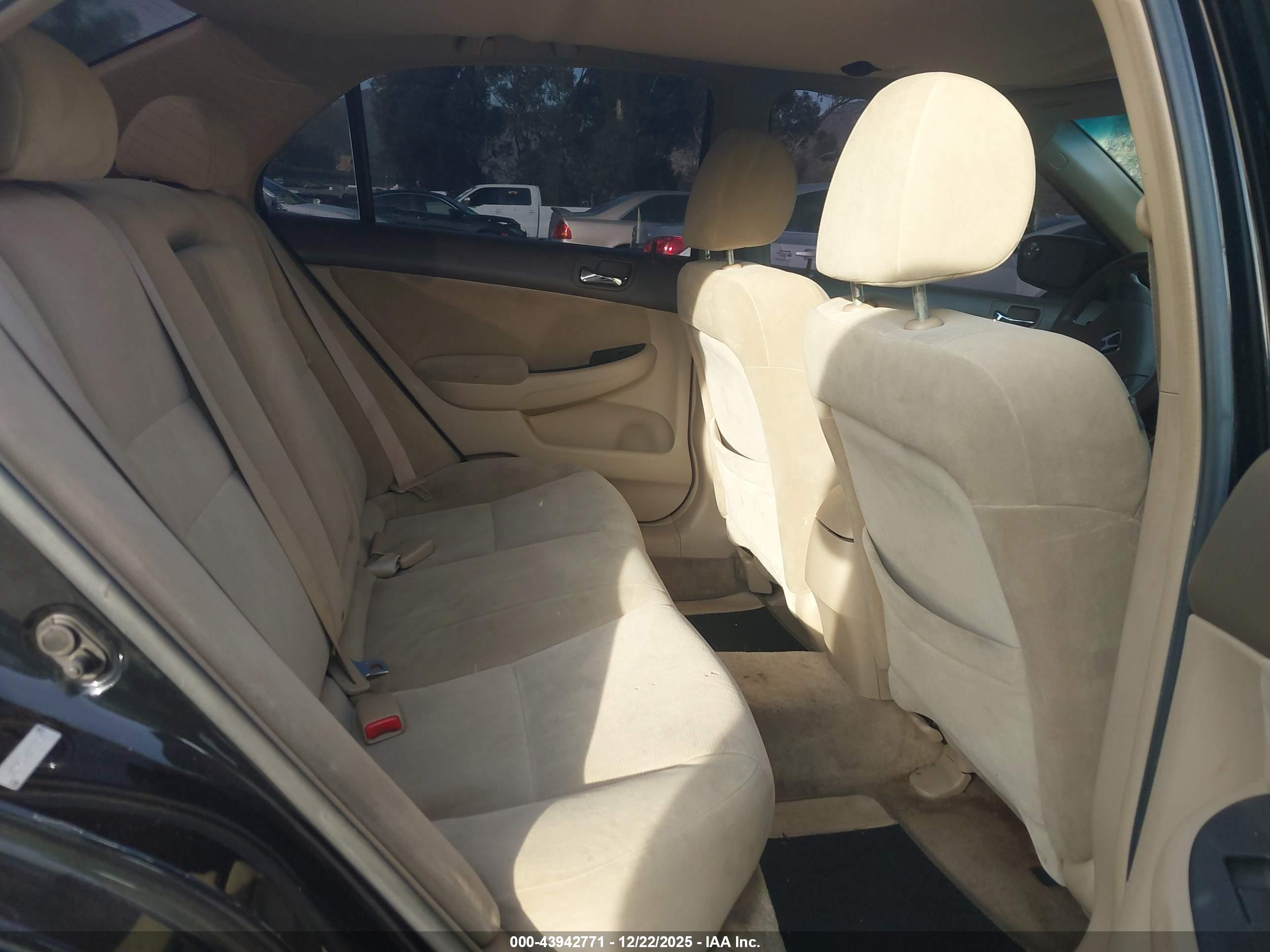 HONDA ACCORD image 8