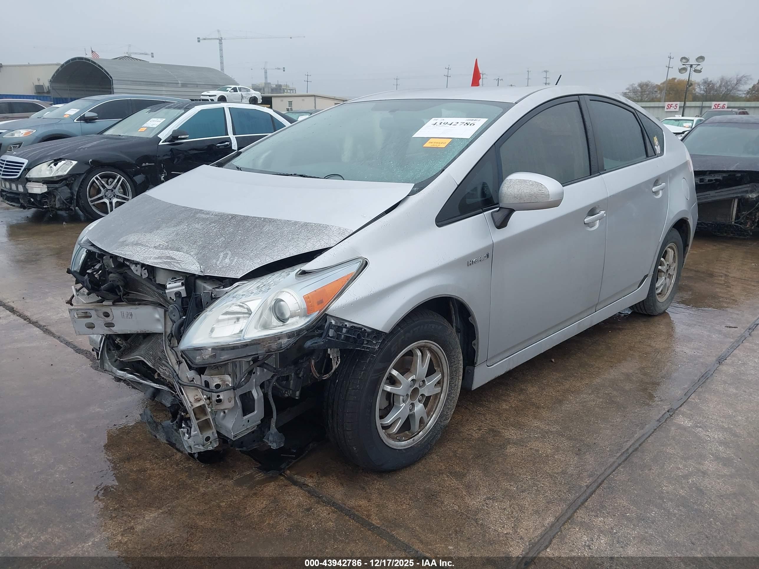 TOYOTA PRIUS image 2