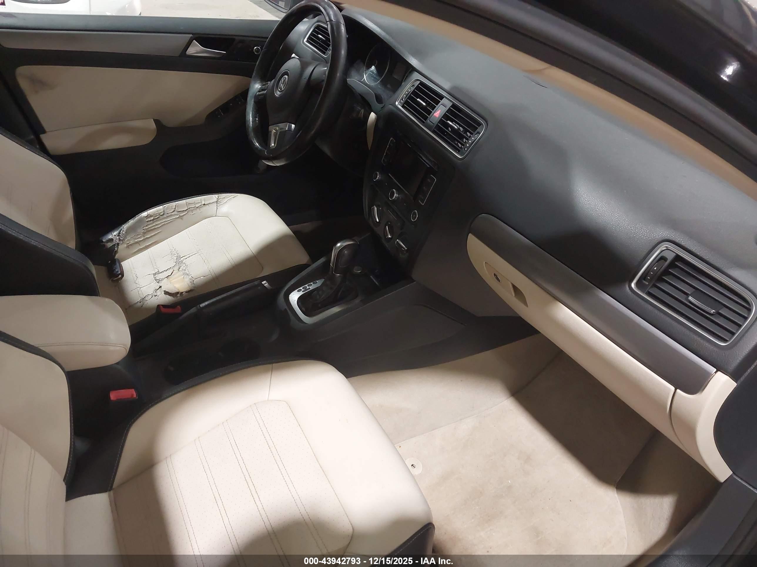 VOLKSWAGEN JETTA image 5