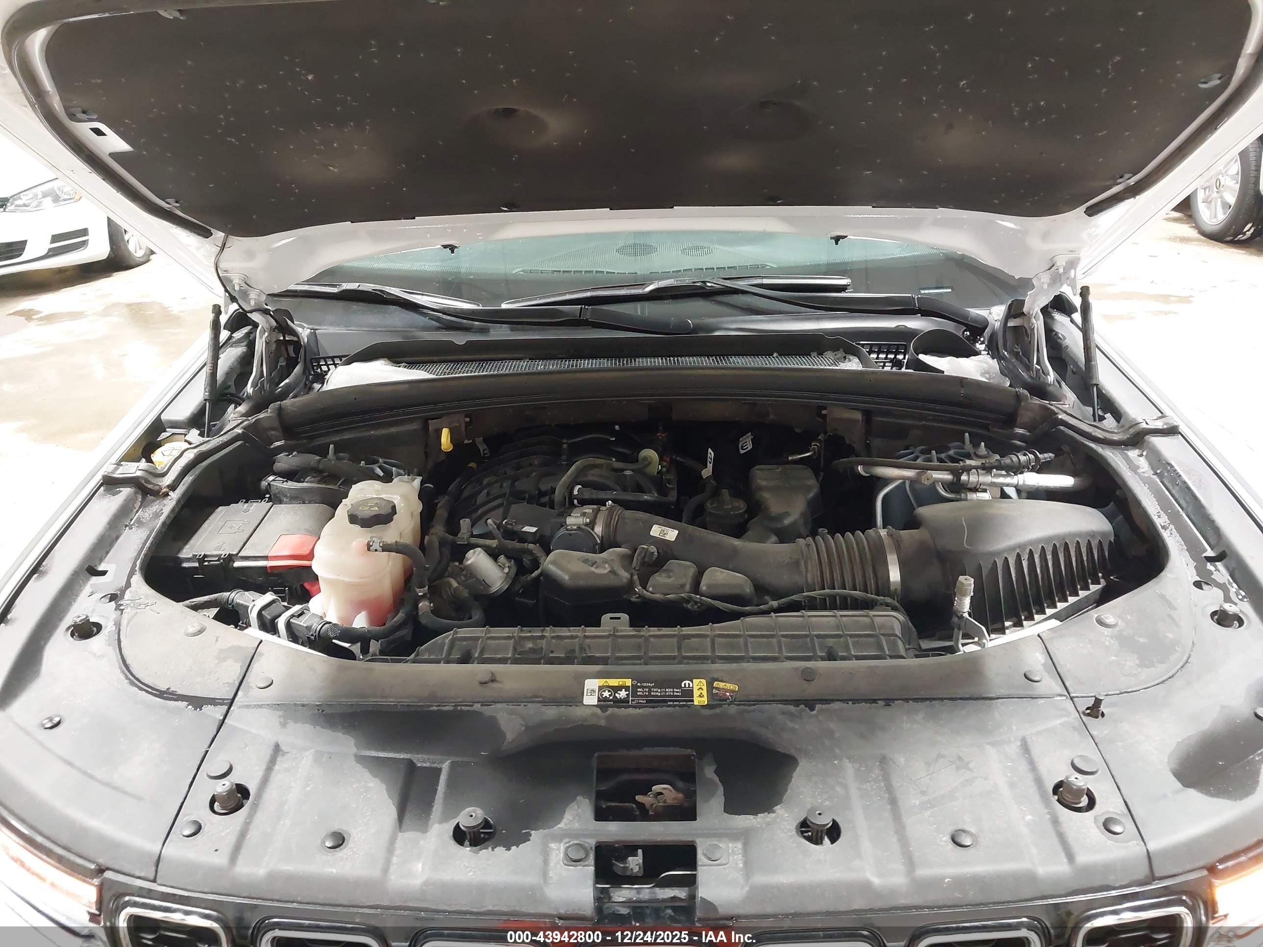 JEEP GRAND image 10