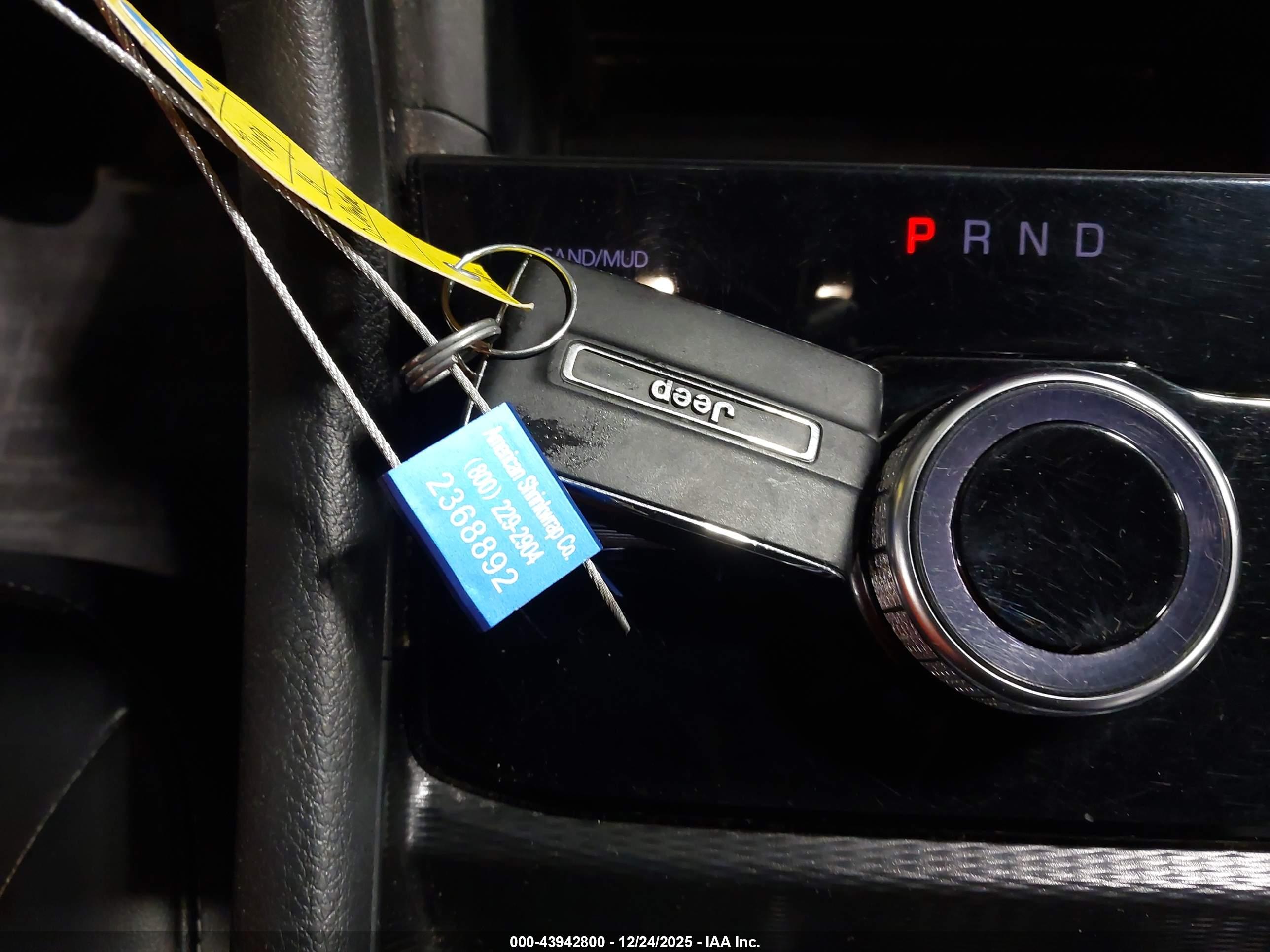 JEEP GRAND image 11
