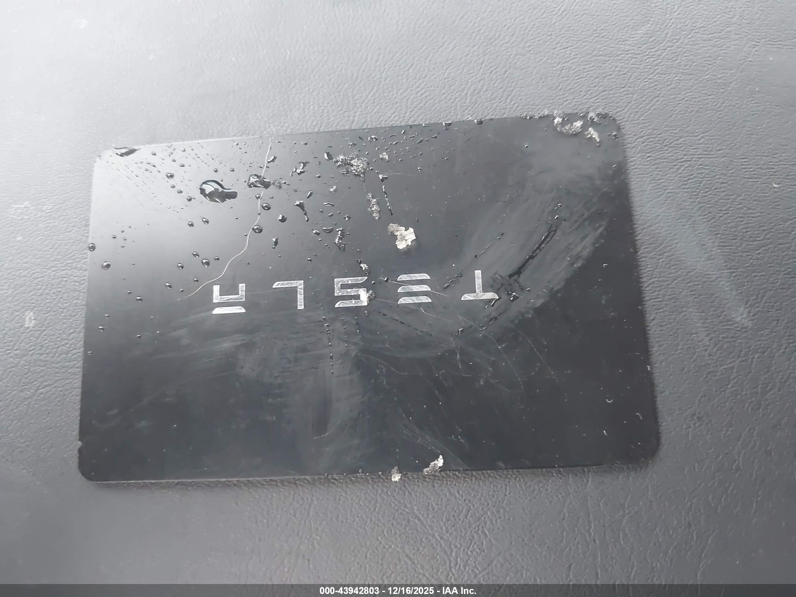 TESLA MODEL image 11