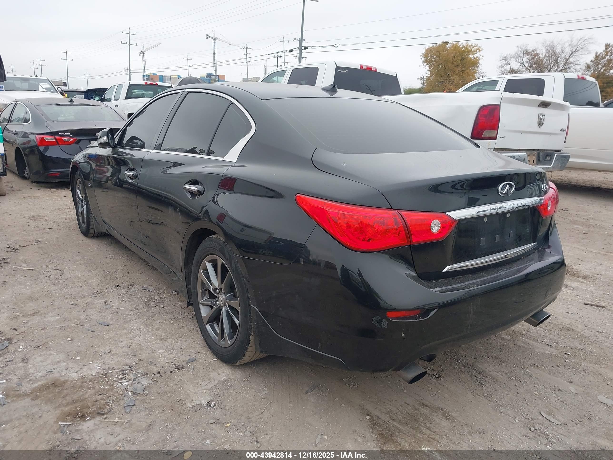 INFINITI Q50 image 3