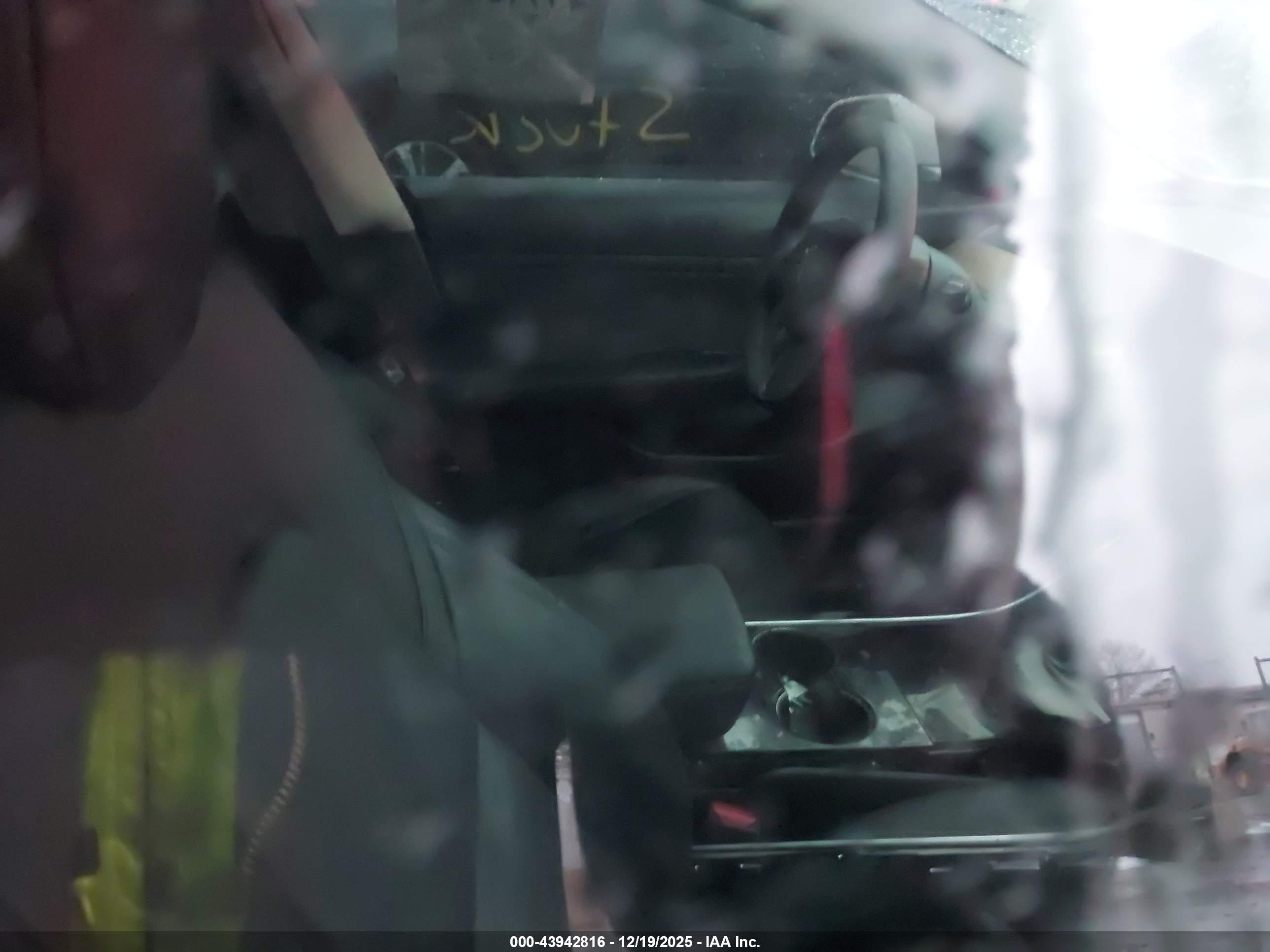 TESLA MODEL image 5