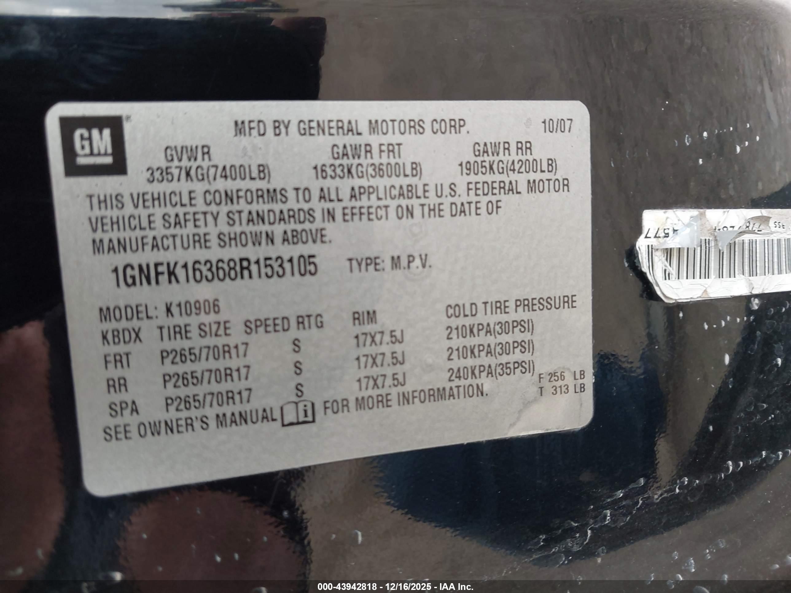 CHEVROLET SUBURBAN image 9
