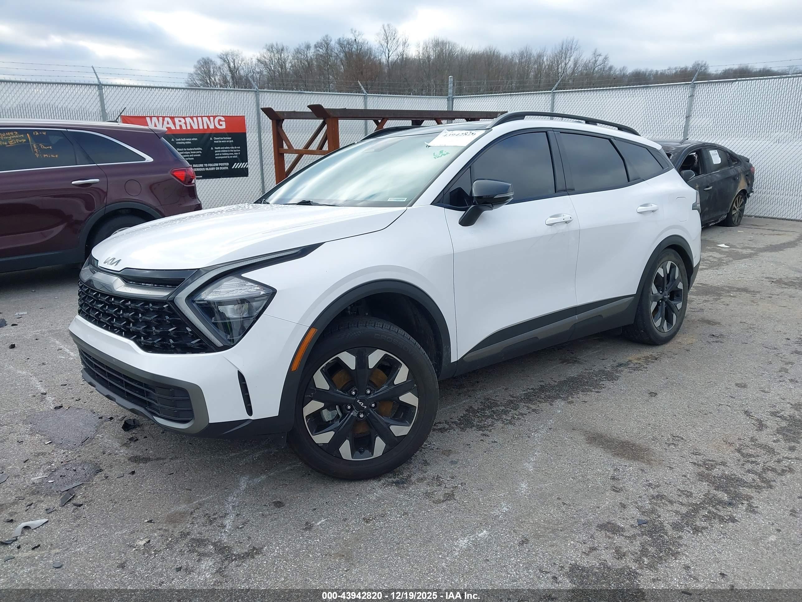 KIA SPORTAGE image 2