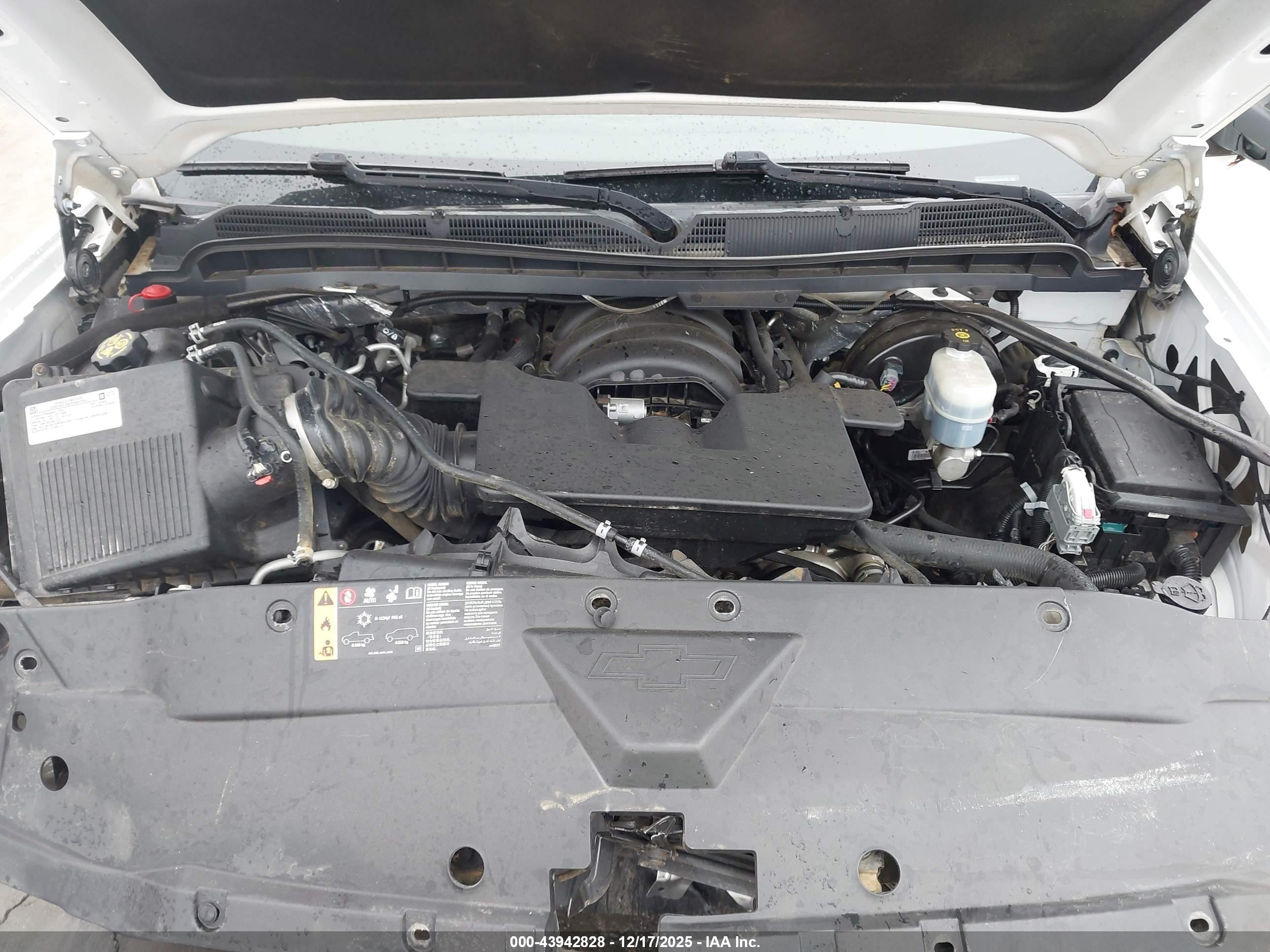 CHEVROLET SILVERADO image 10