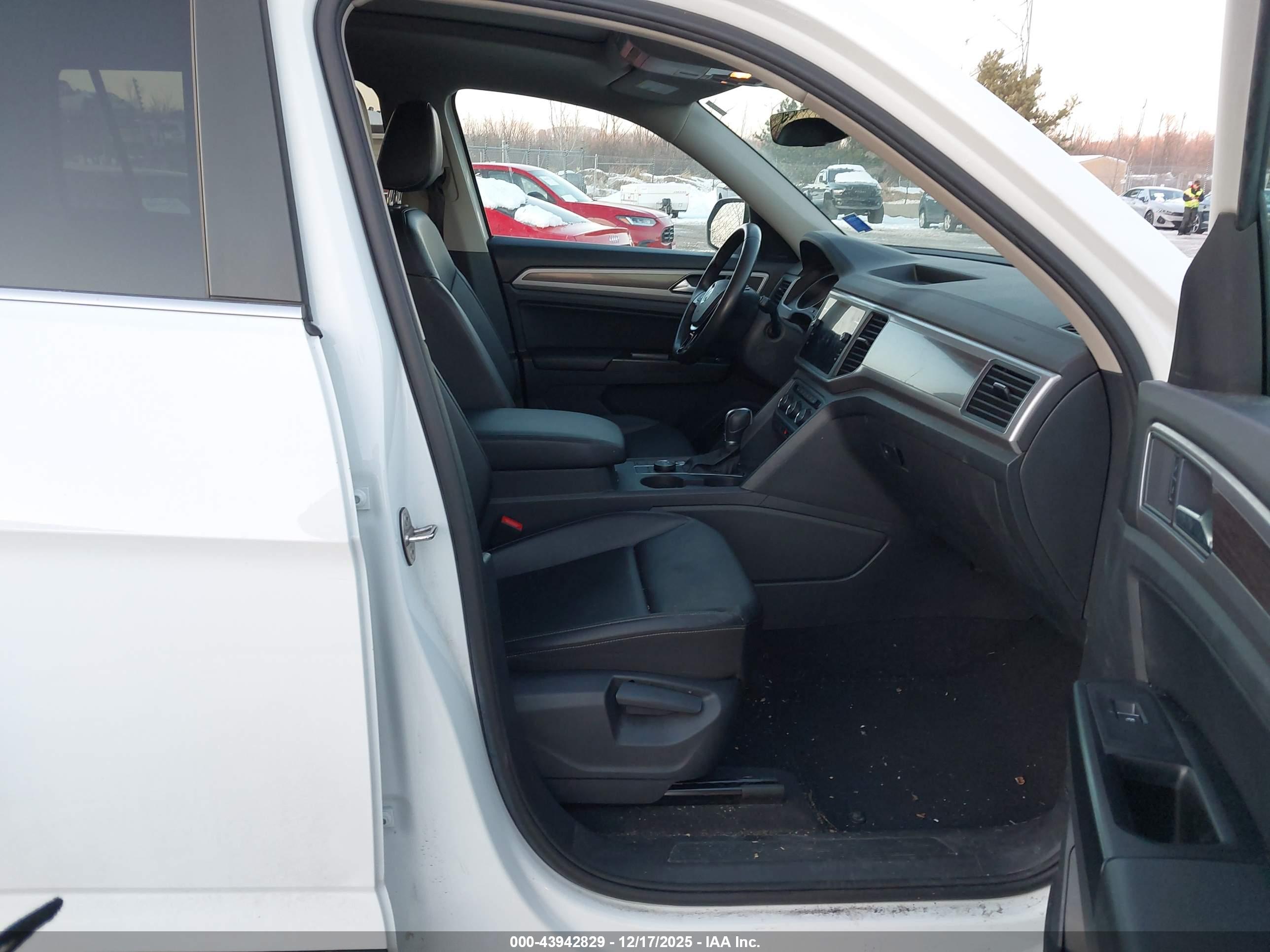 VOLKSWAGEN ATLAS image 5