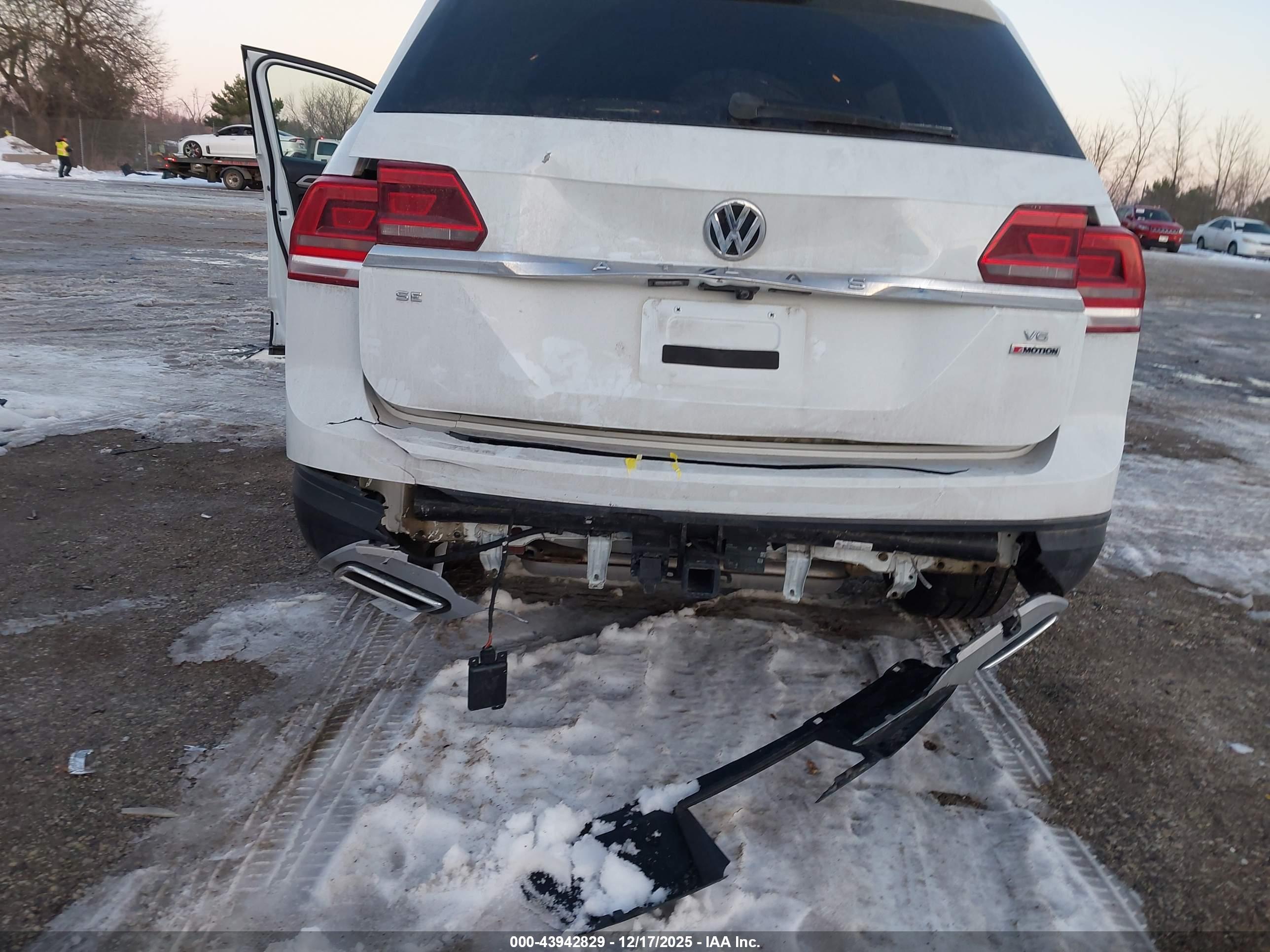 VOLKSWAGEN ATLAS image 6