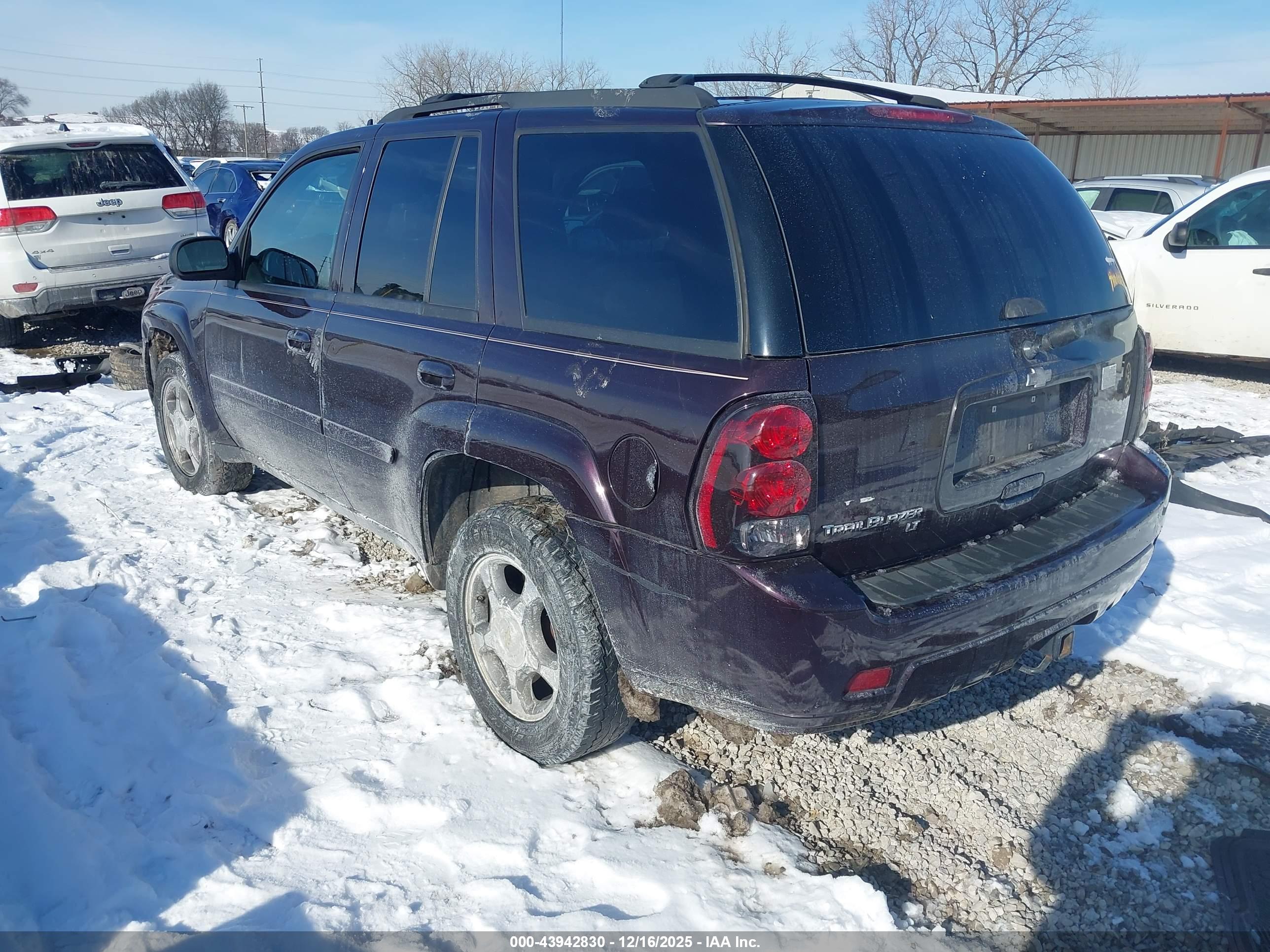 CHEVROLET TRAILBLAZER image 3