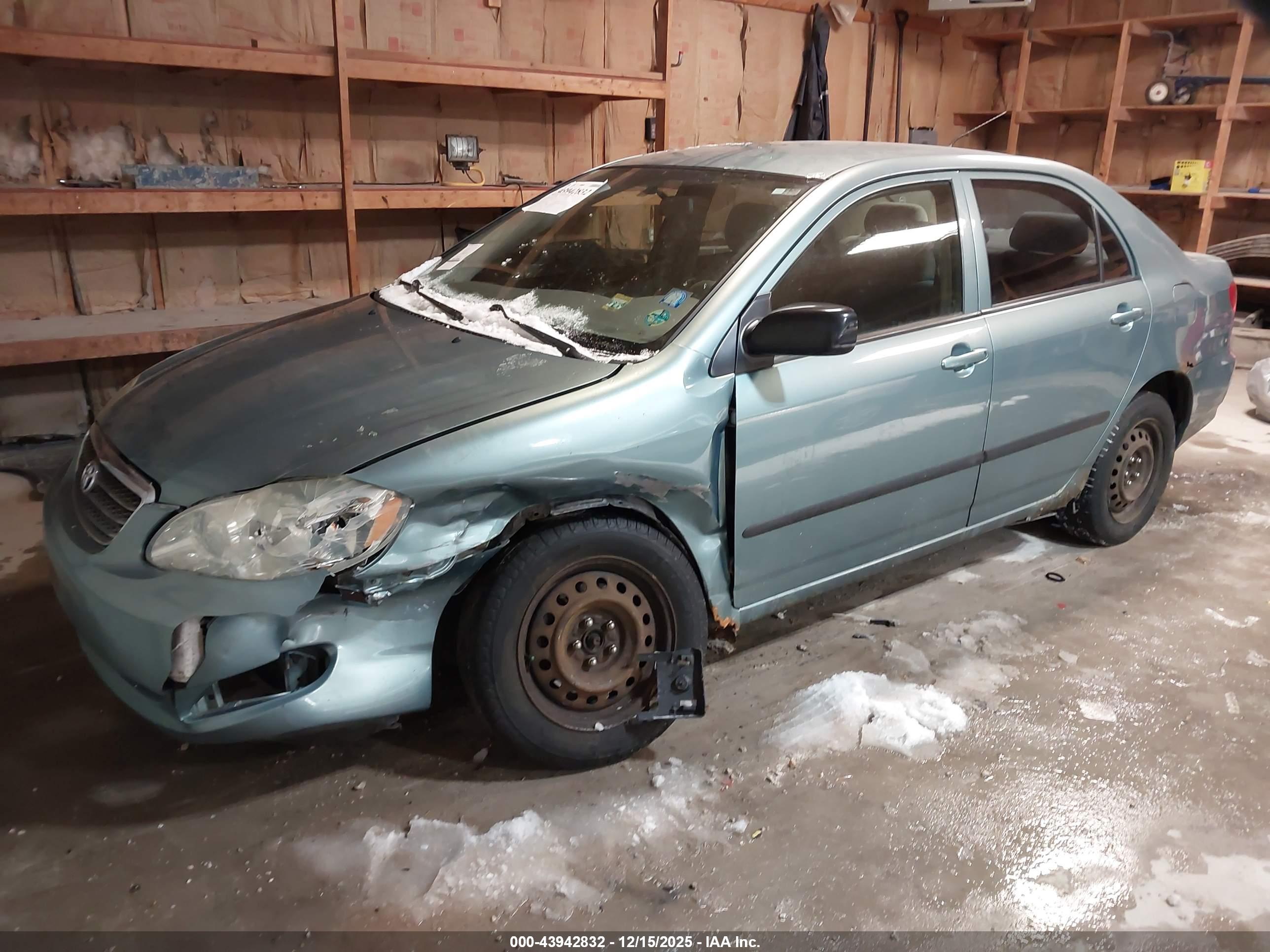 TOYOTA COROLLA image 2
