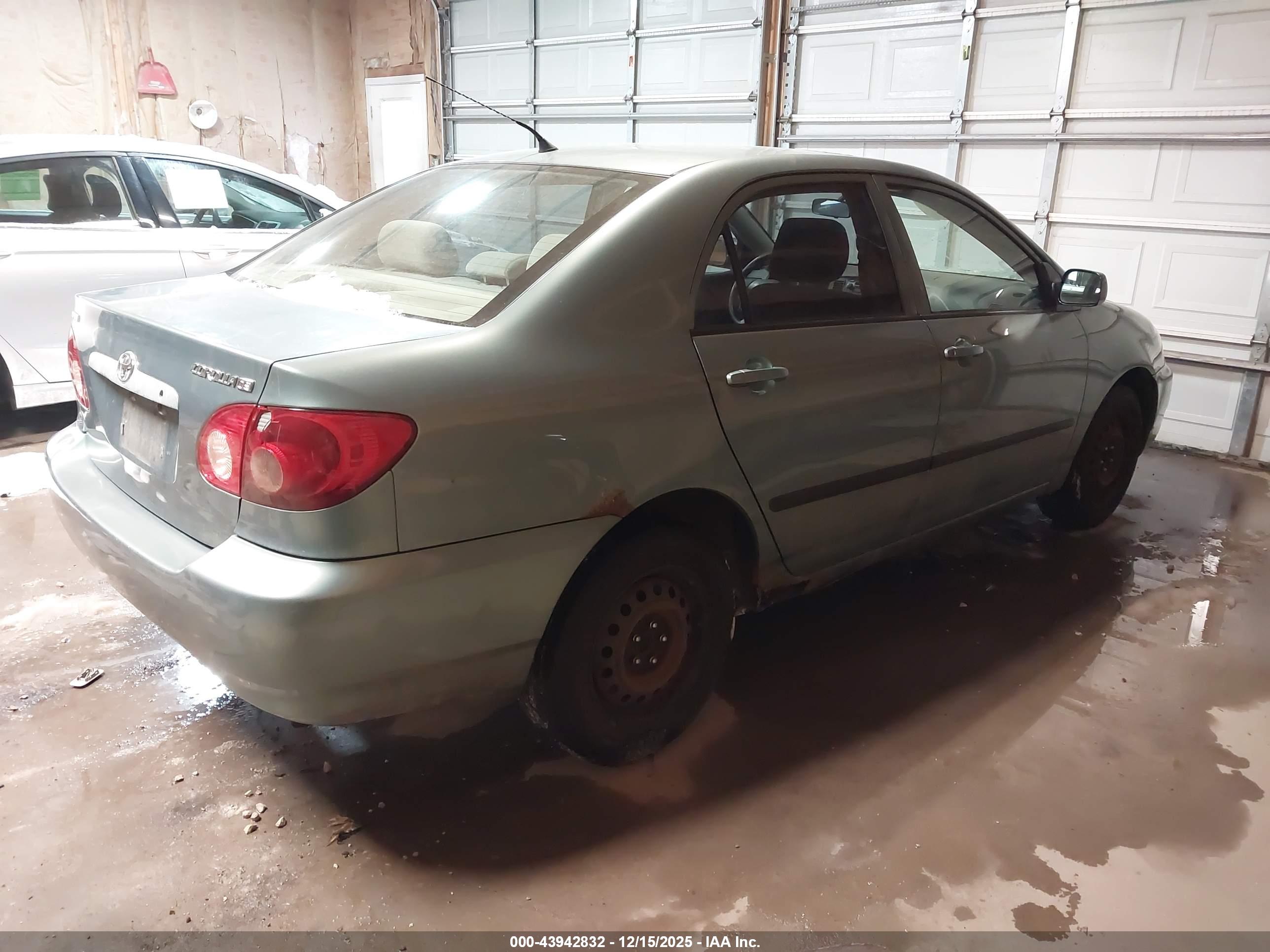 TOYOTA COROLLA image 4