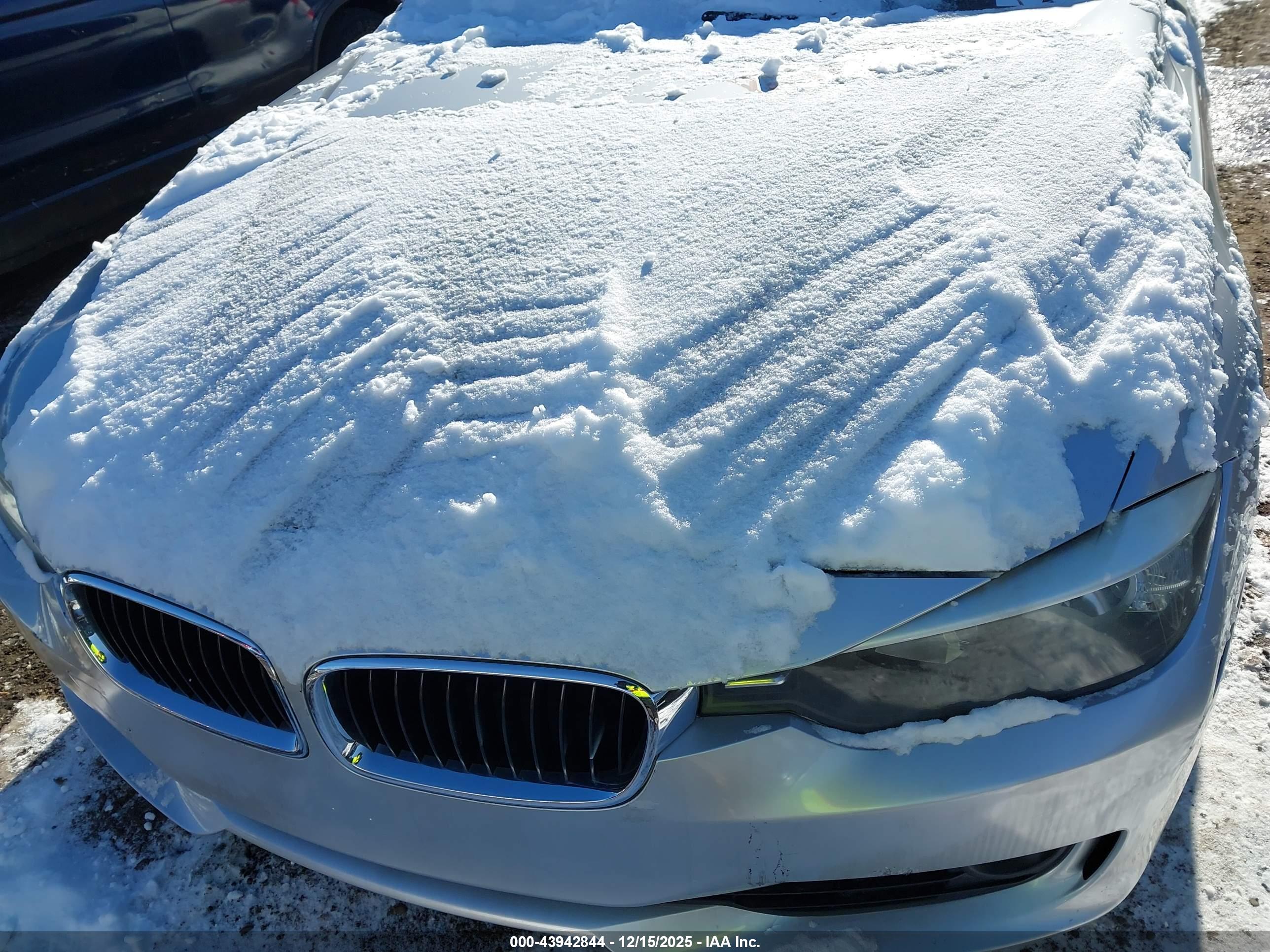 BMW 328I image 10