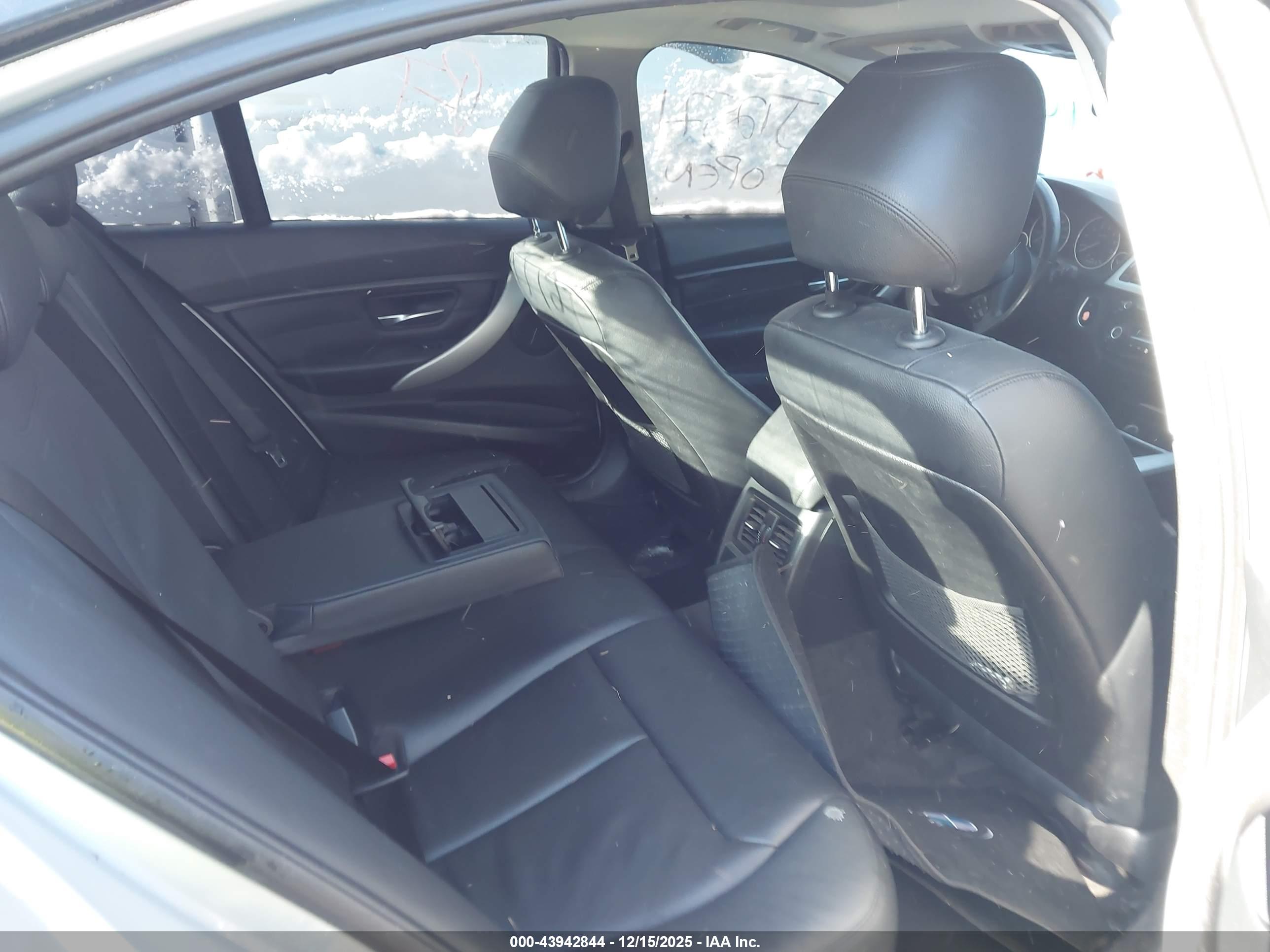 BMW 328I image 8
