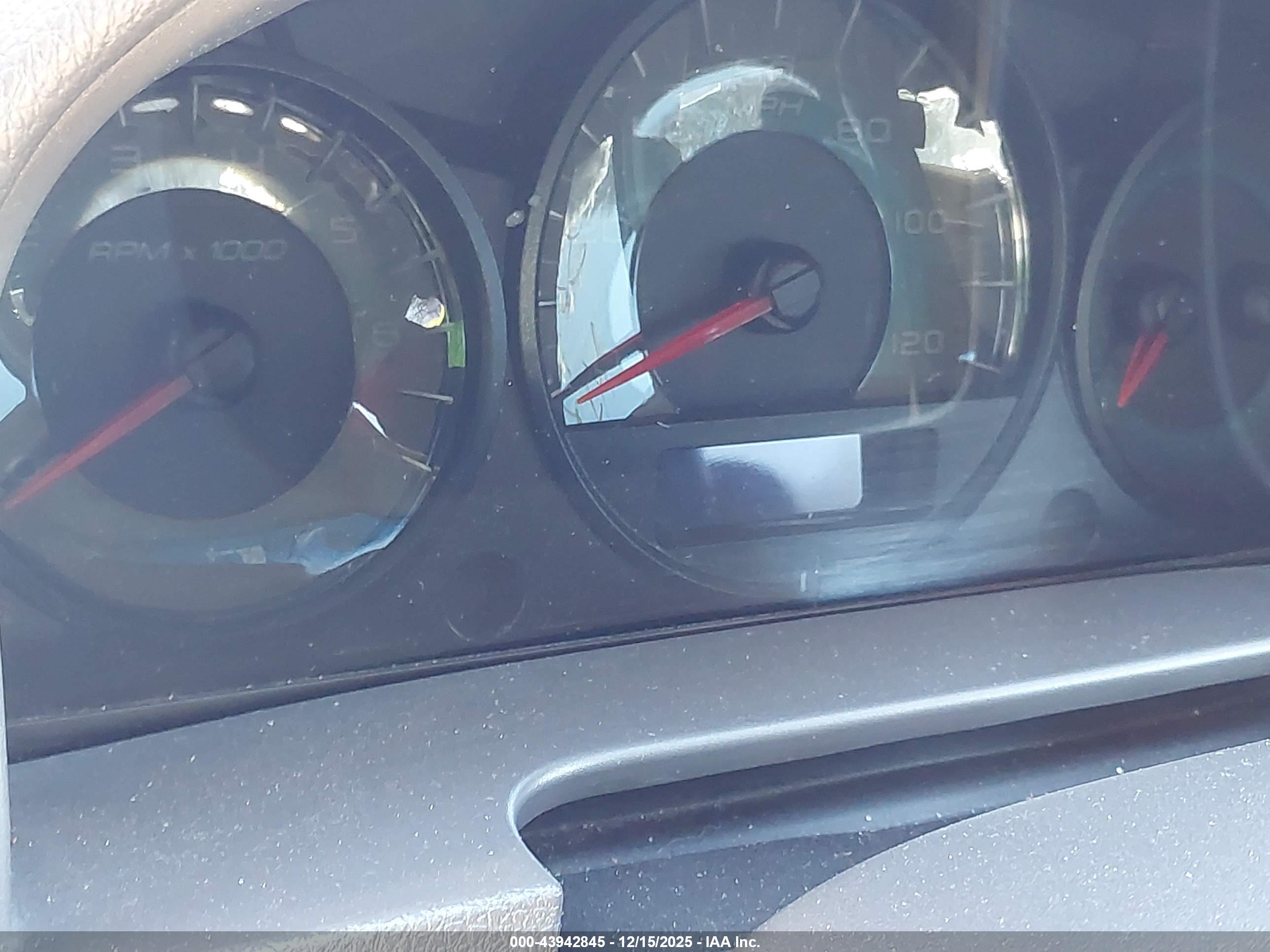 FORD FUSION image 7