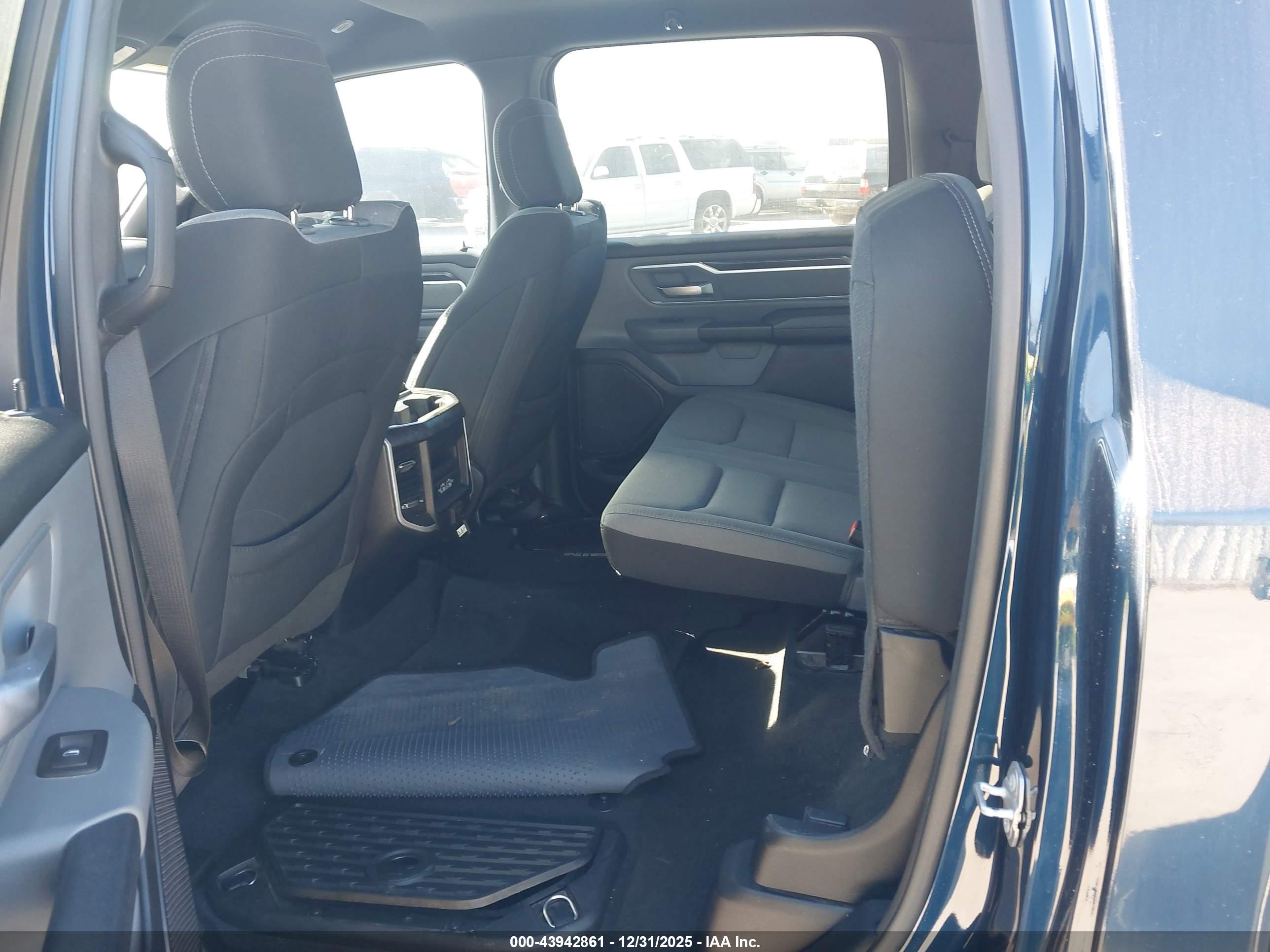 RAM 1500 image 8