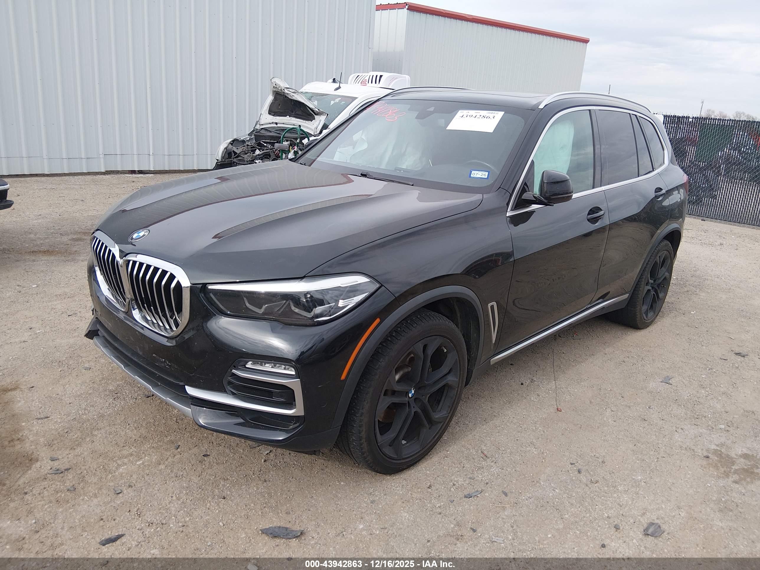 BMW X5 image 2
