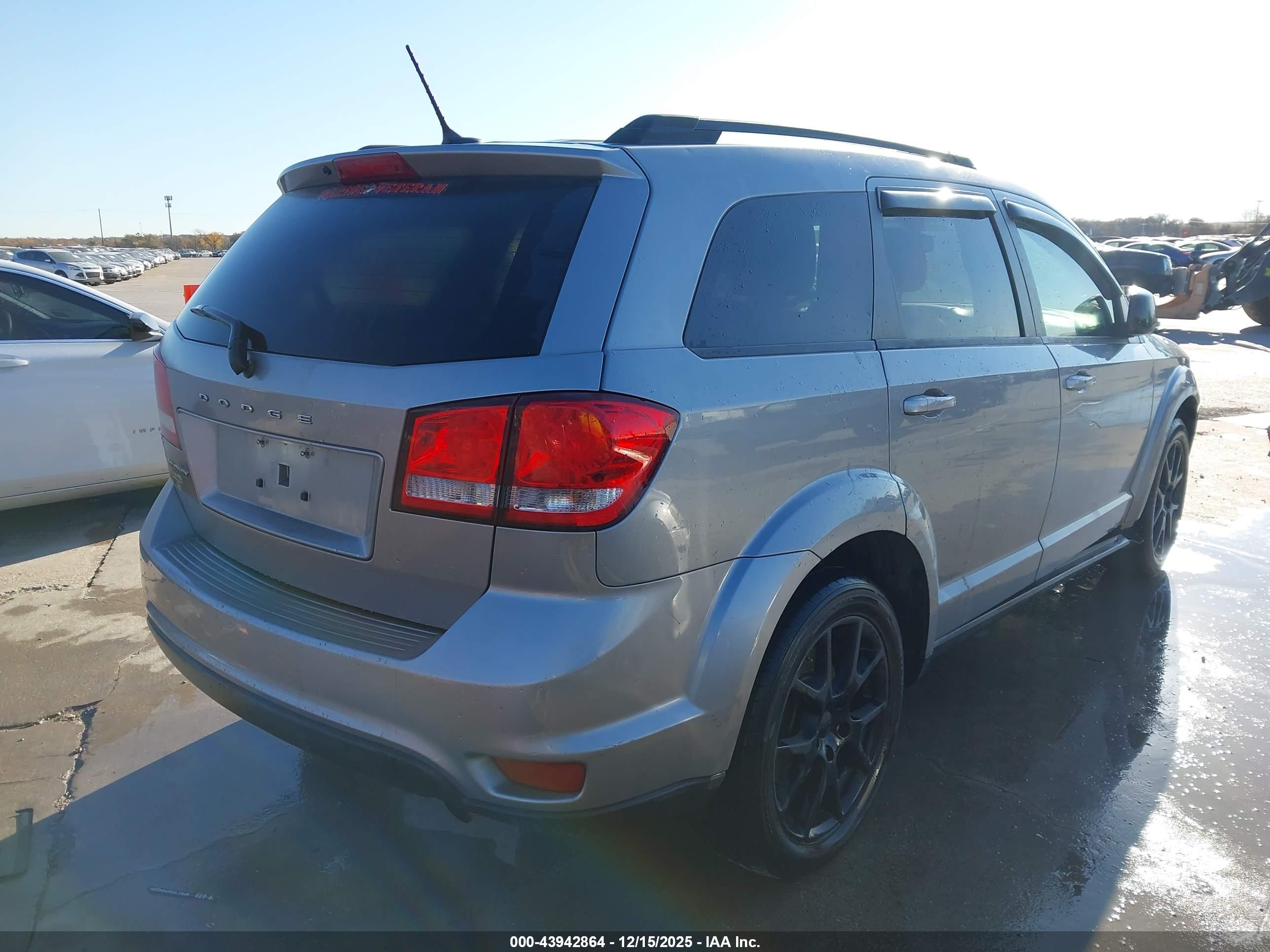 DODGE JOURNEY image 4