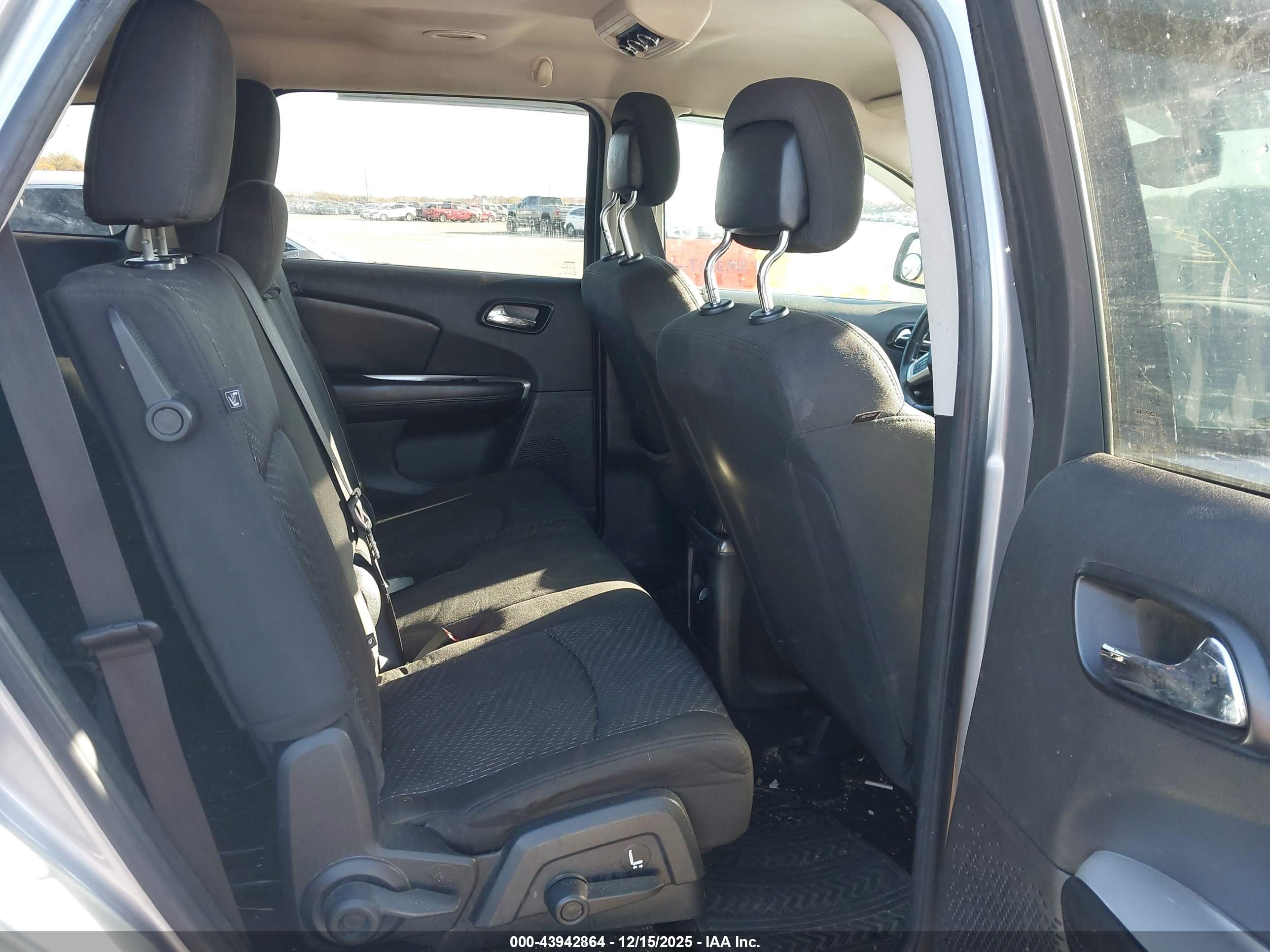DODGE JOURNEY image 8