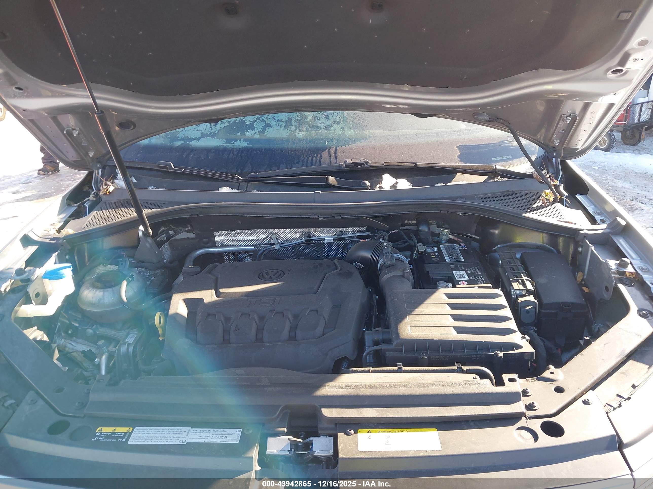 VOLKSWAGEN TIGUAN image 10