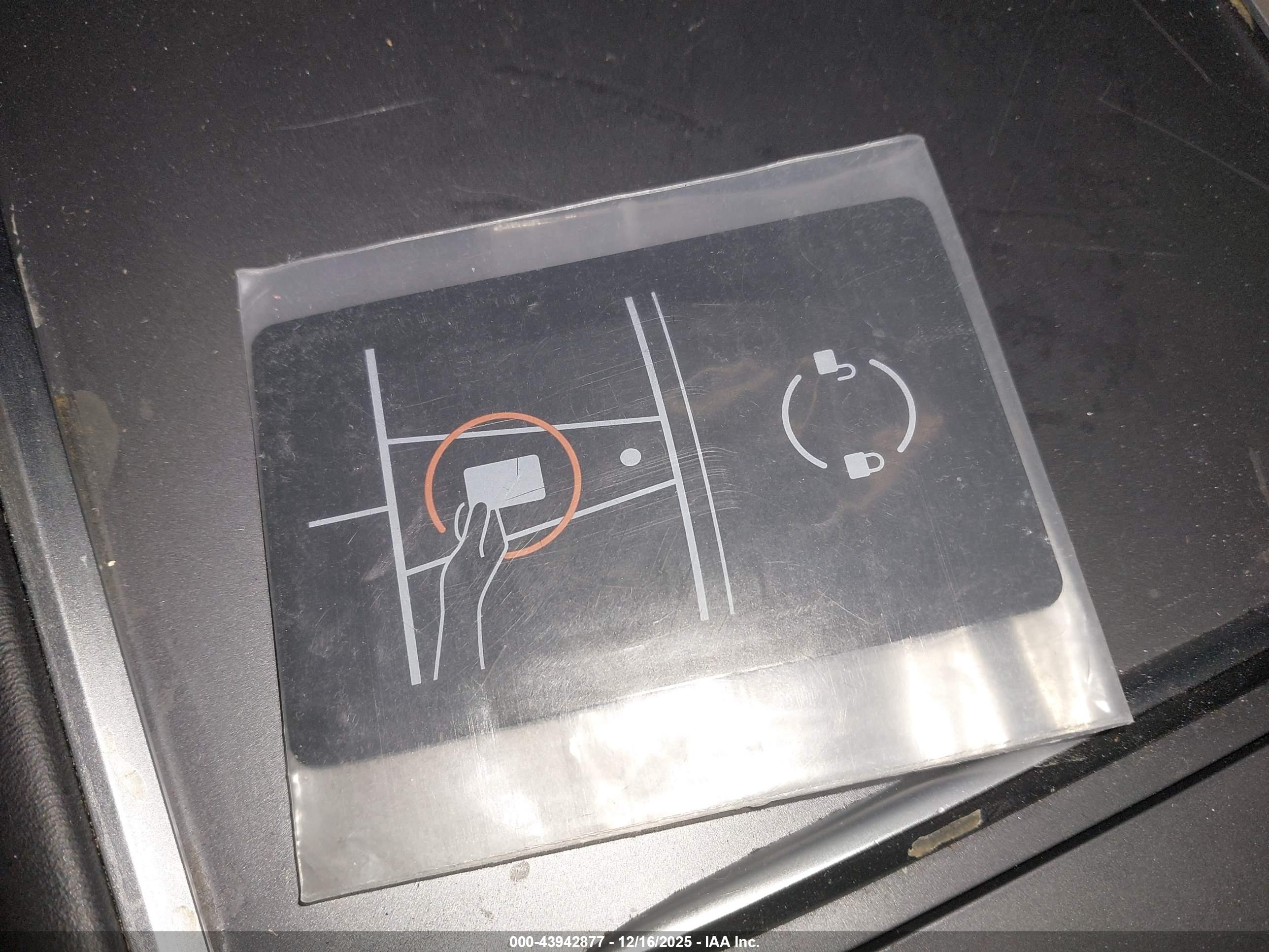 TESLA MODEL image 11