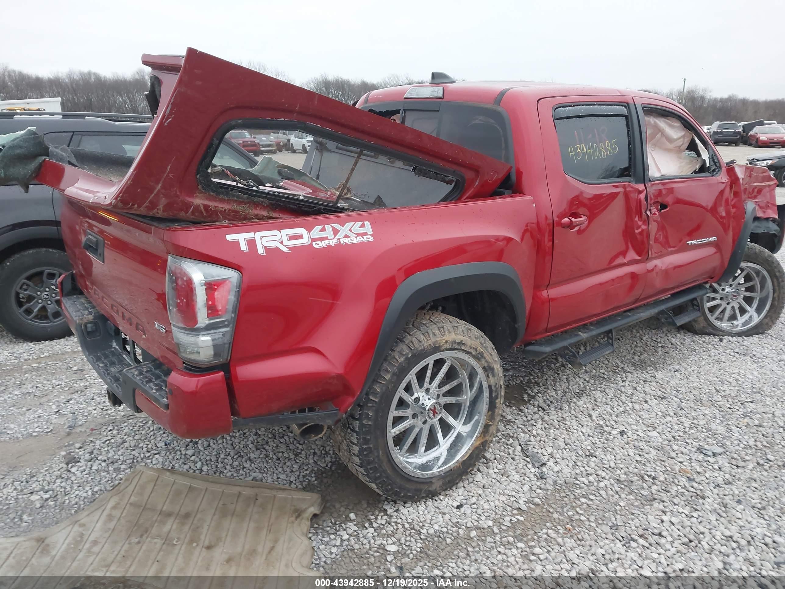 TOYOTA TACOMA image 4