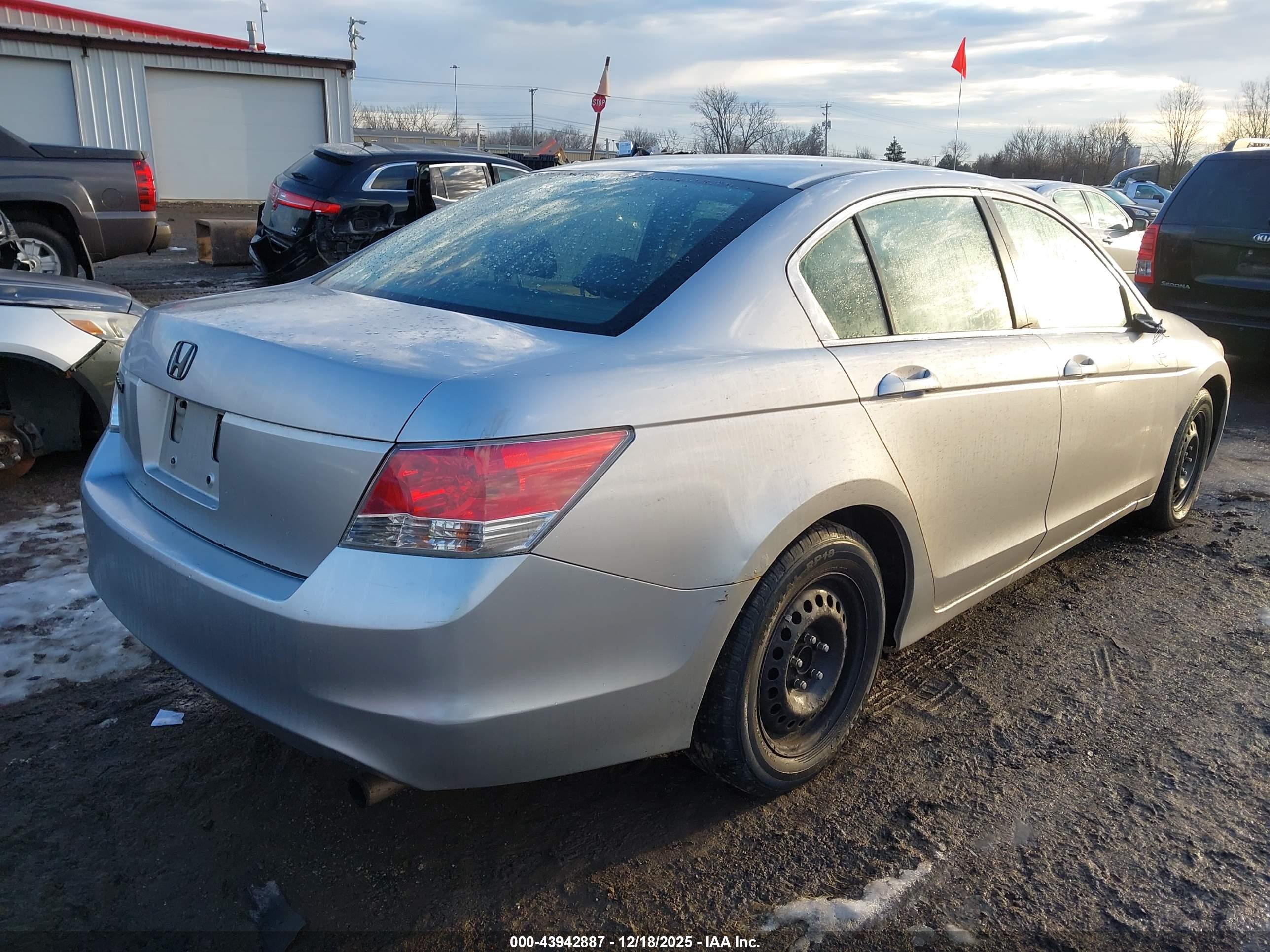 HONDA ACCORD image 4