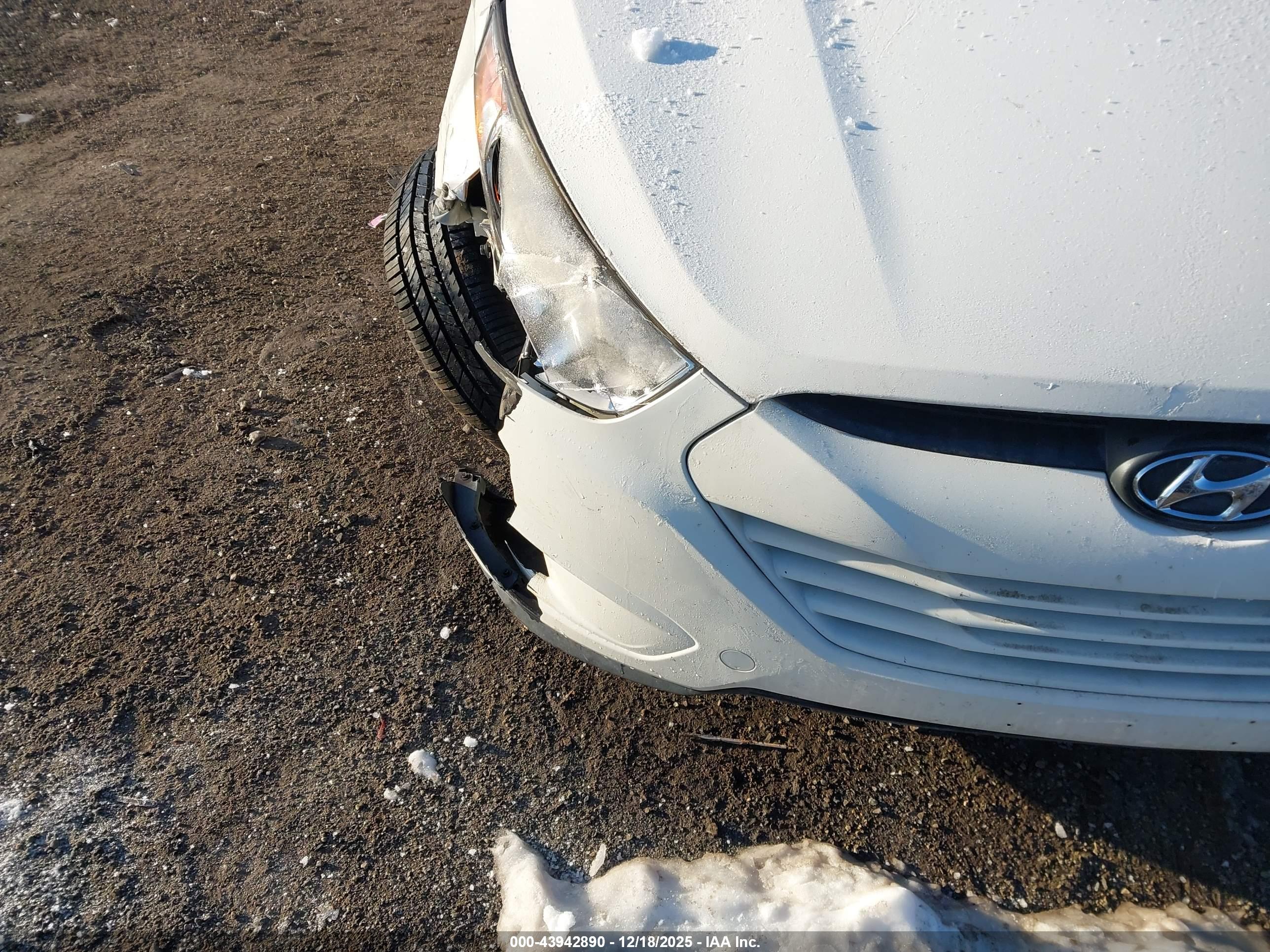 HYUNDAI TUCSON image 6