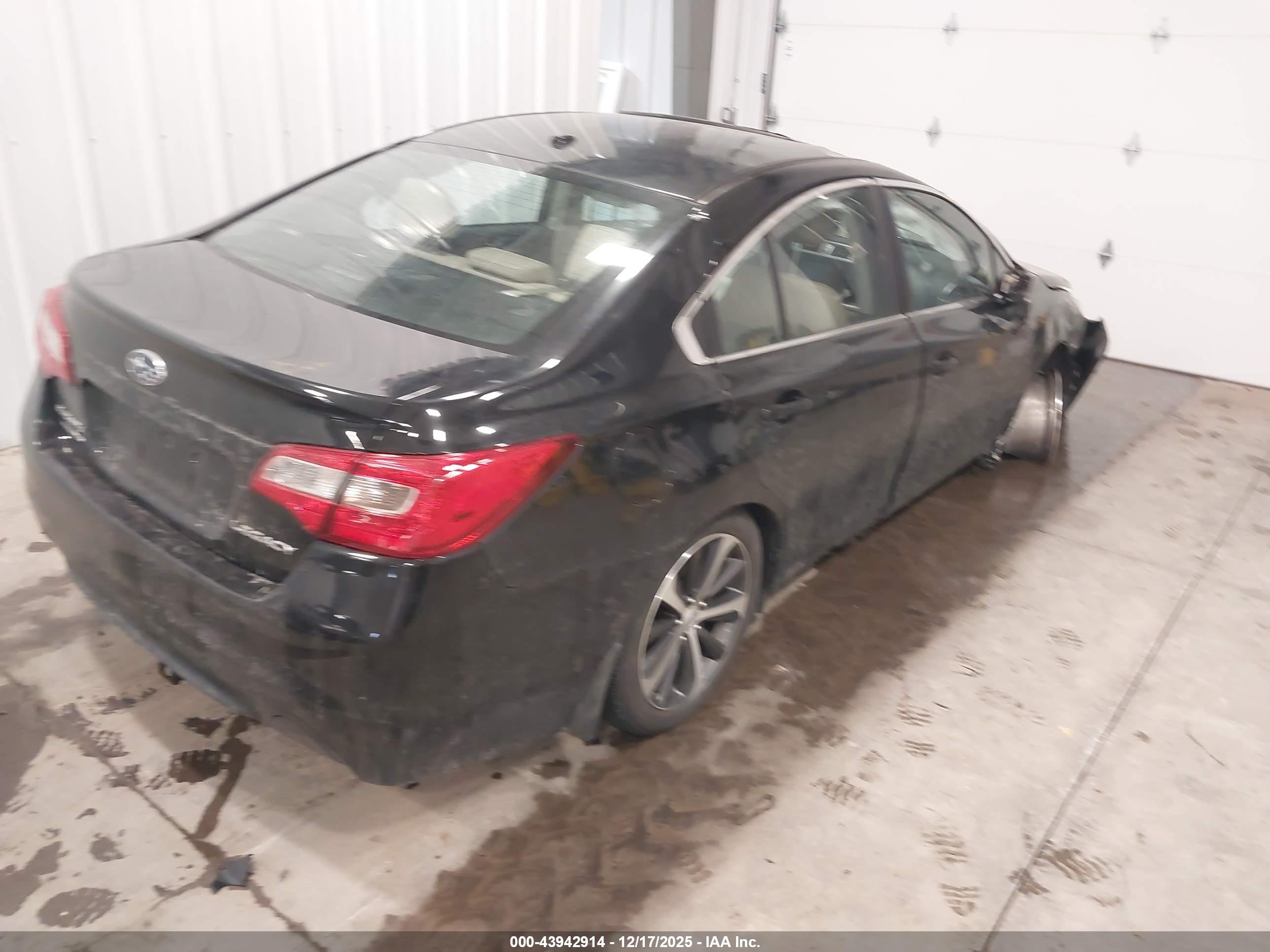 SUBARU LEGACY image 4