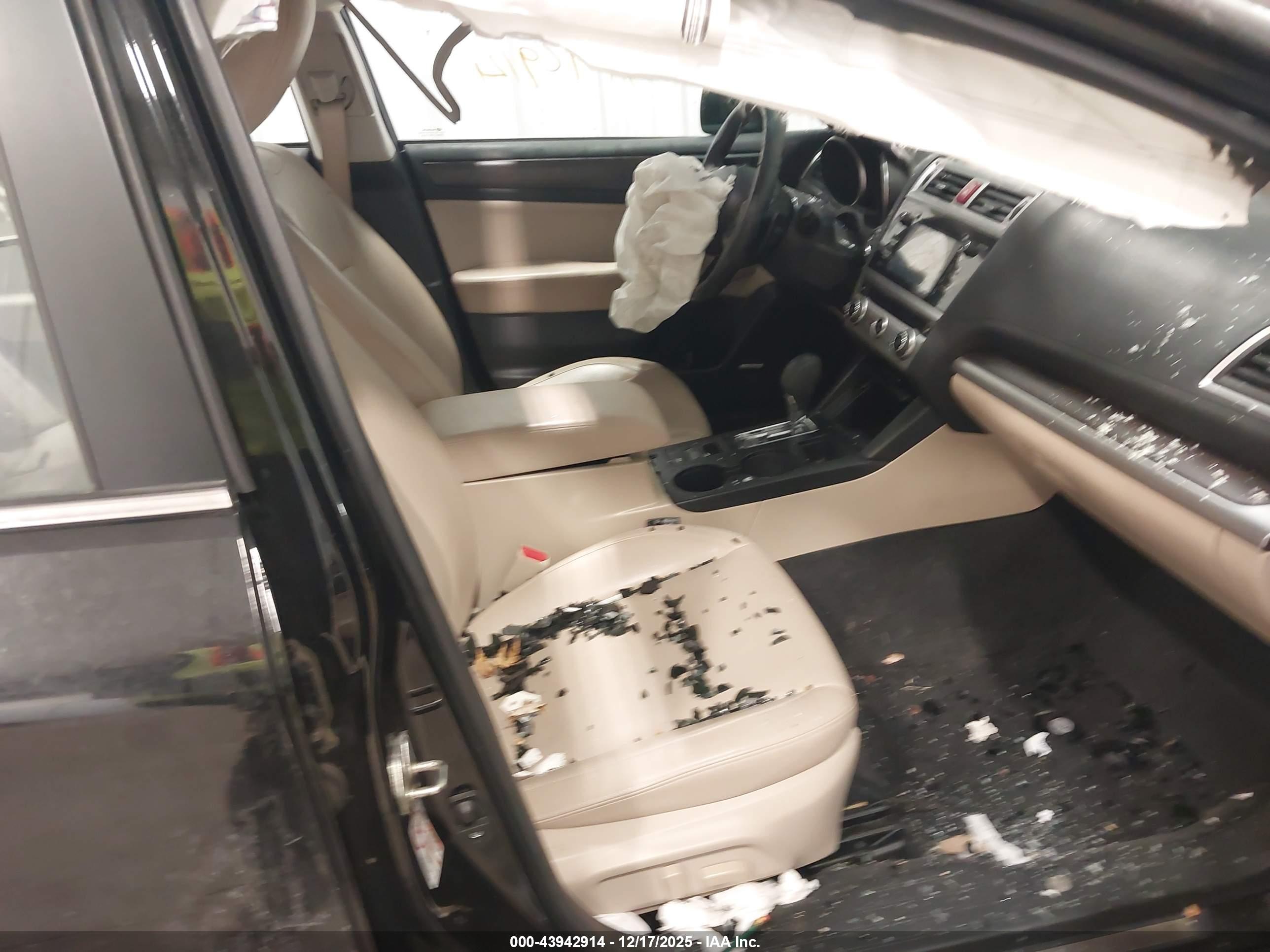 SUBARU LEGACY image 5