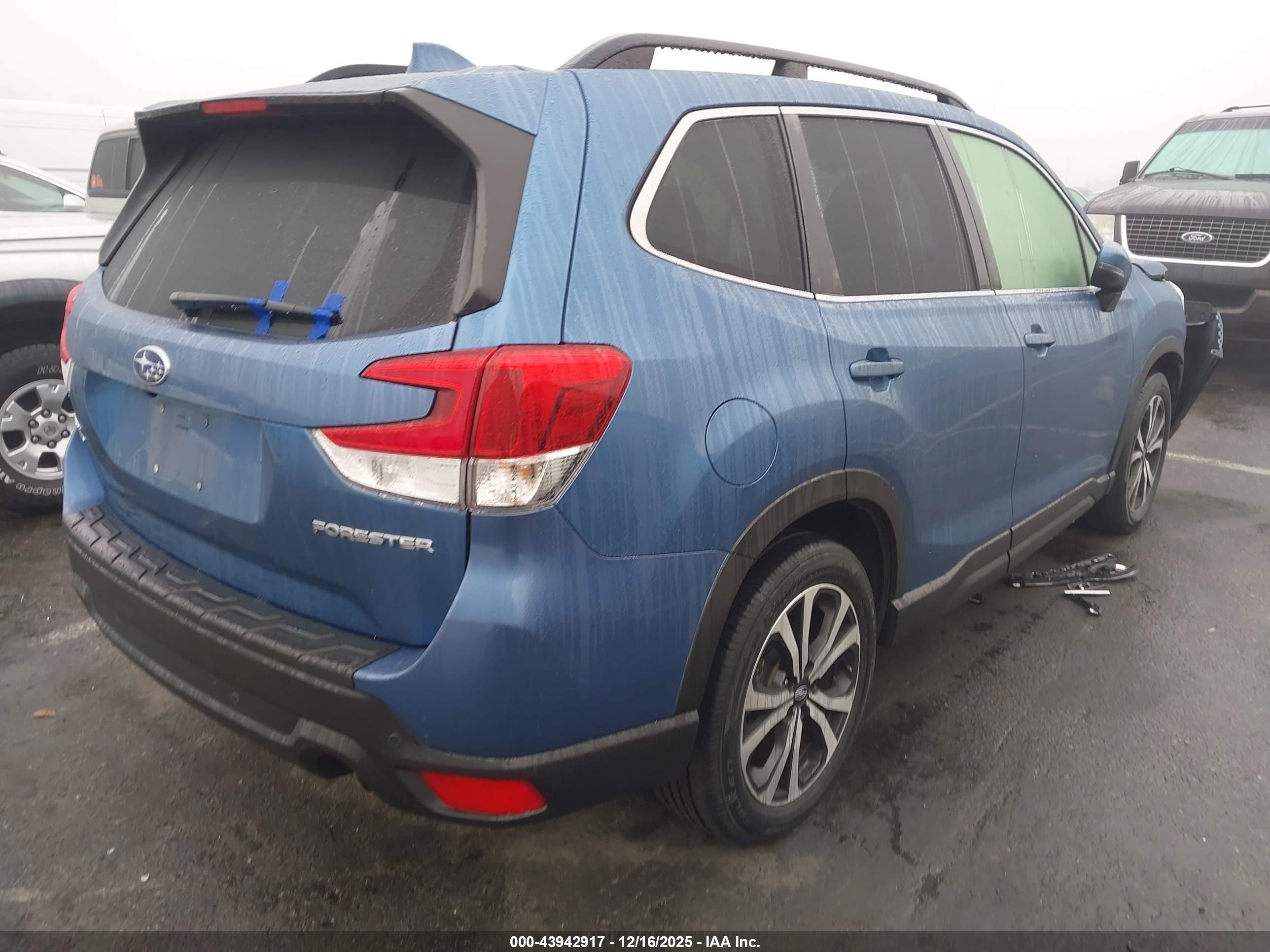 SUBARU FORESTER image 4