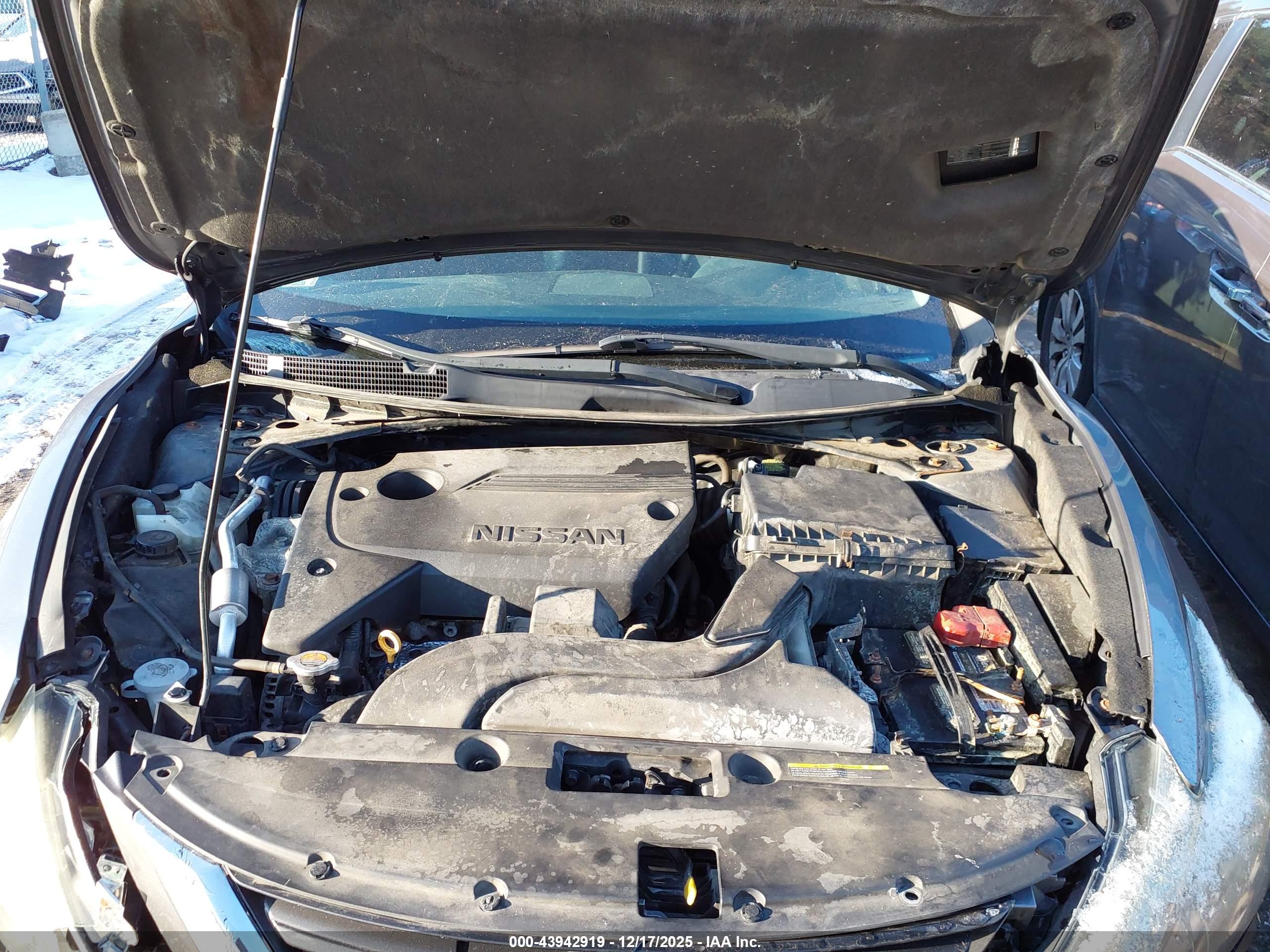 NISSAN ALTIMA image 10