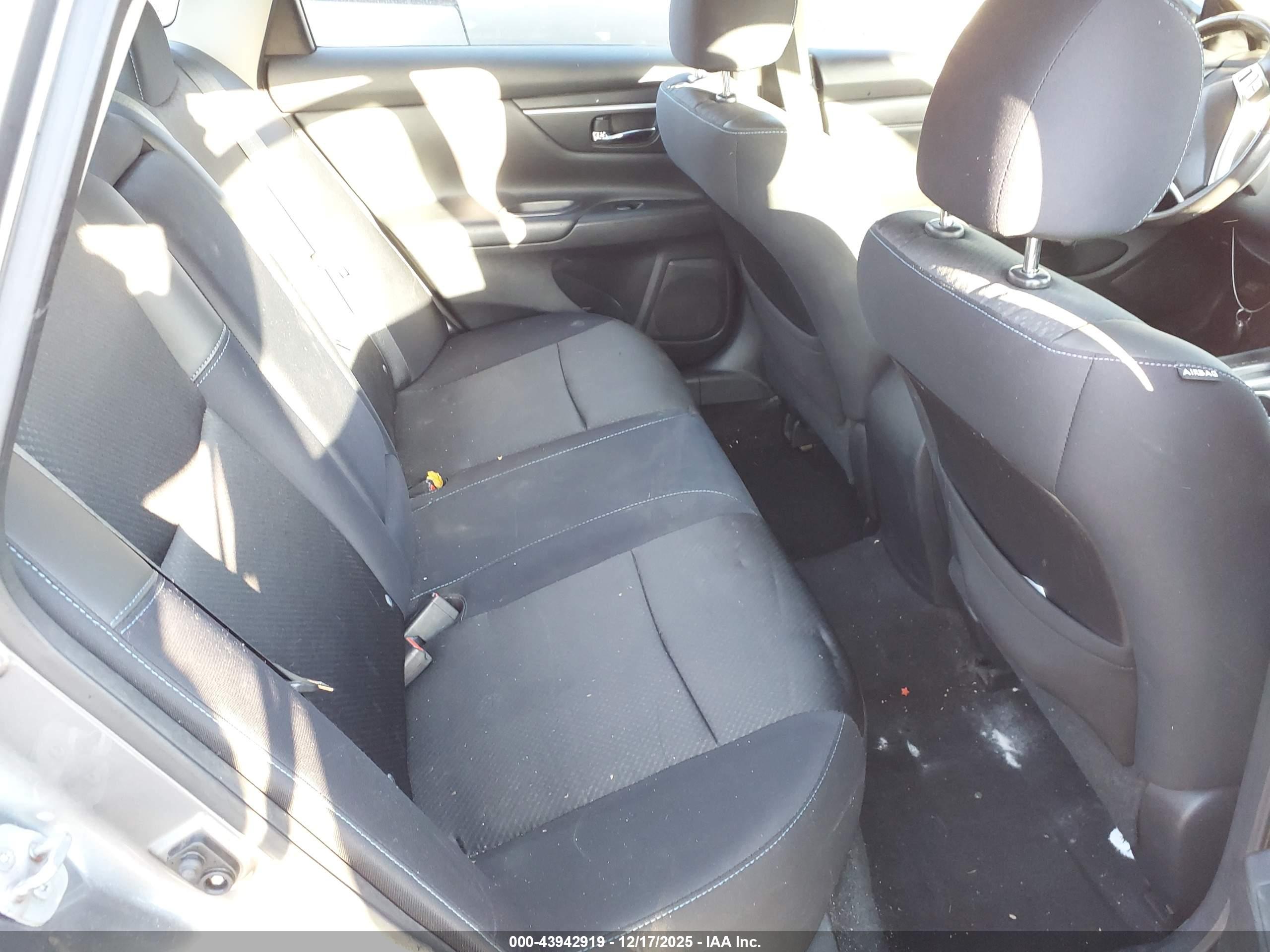 NISSAN ALTIMA image 8