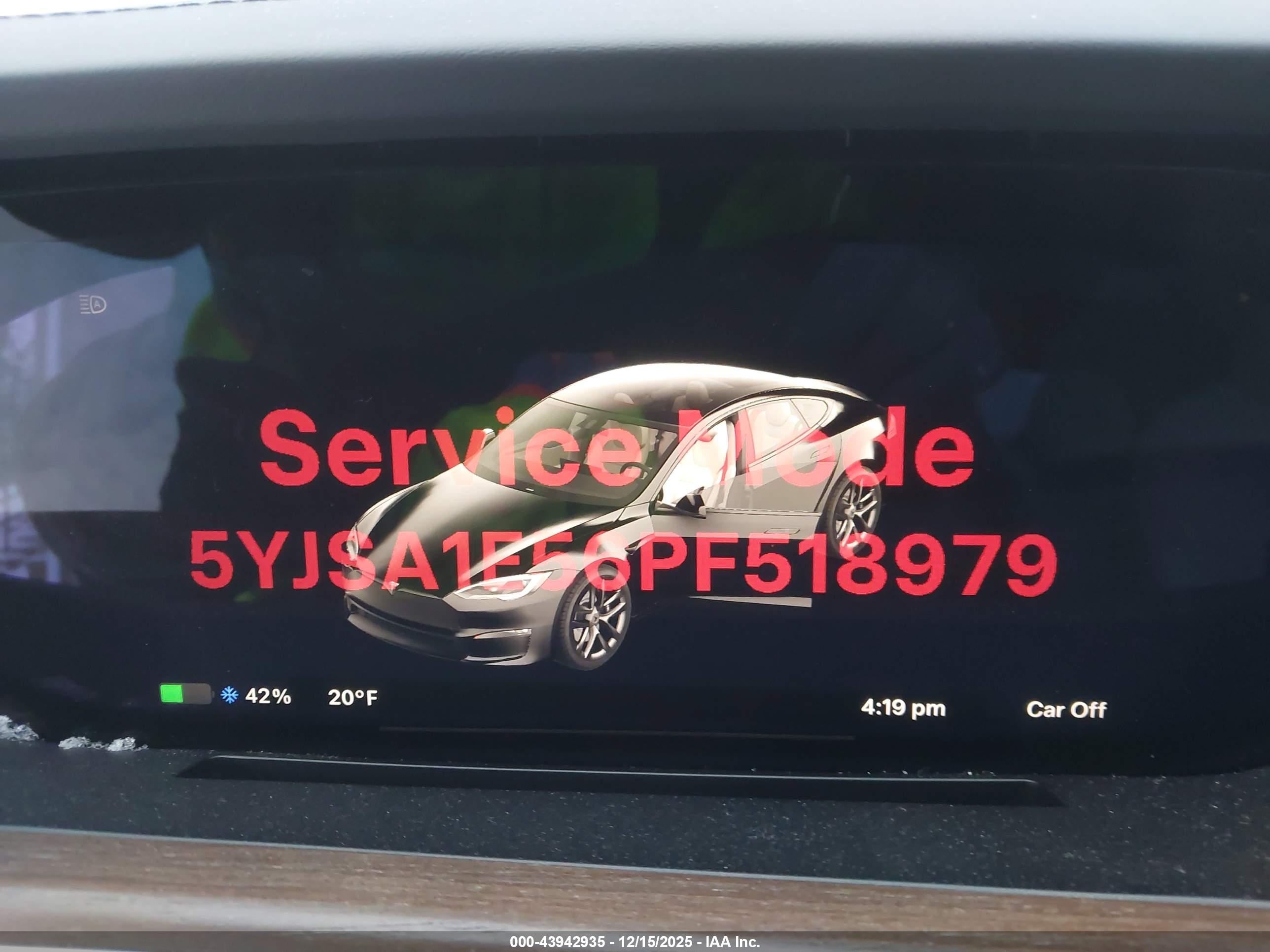 TESLA MODEL image 7