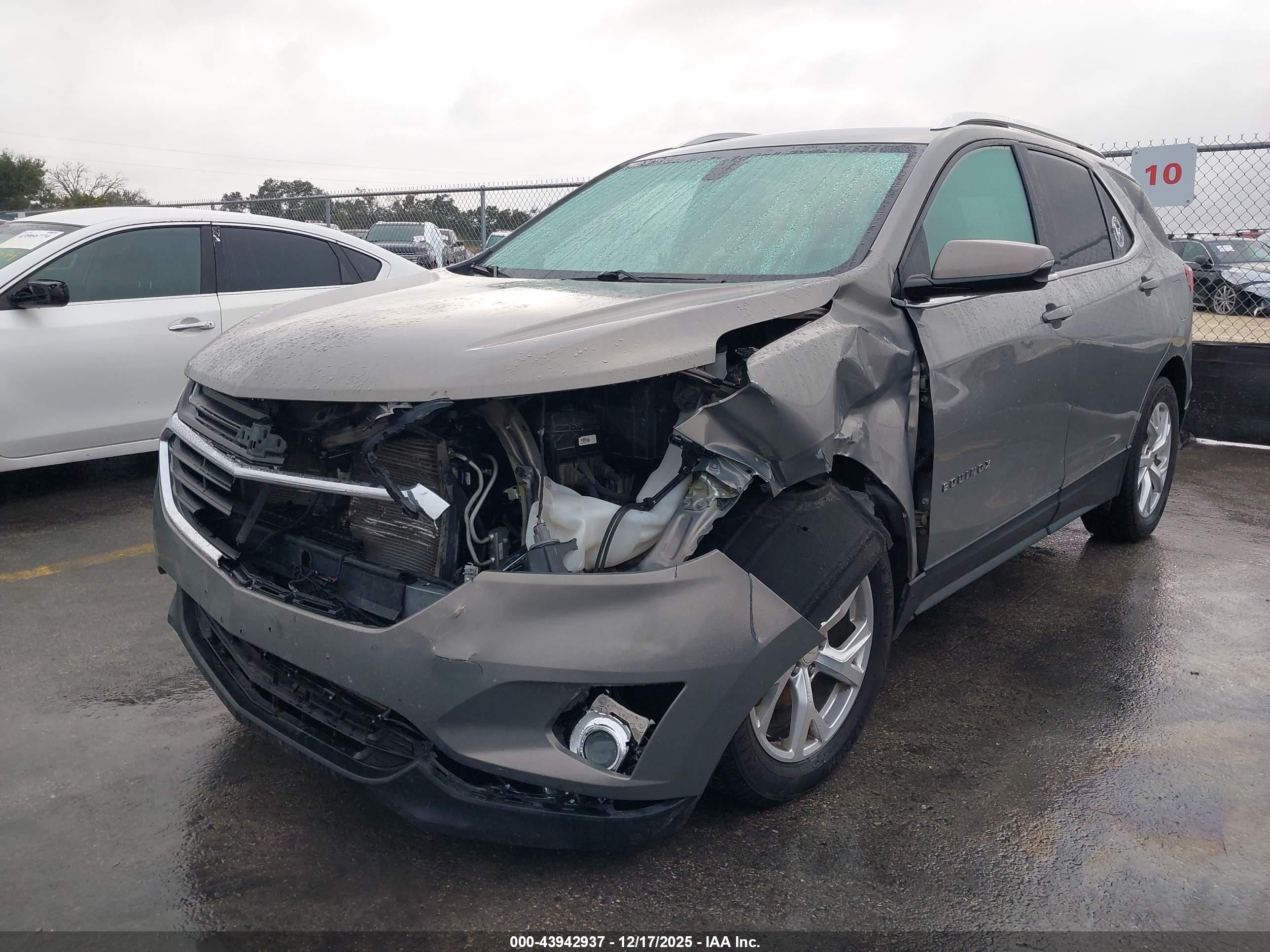CHEVROLET EQUINOX image 6