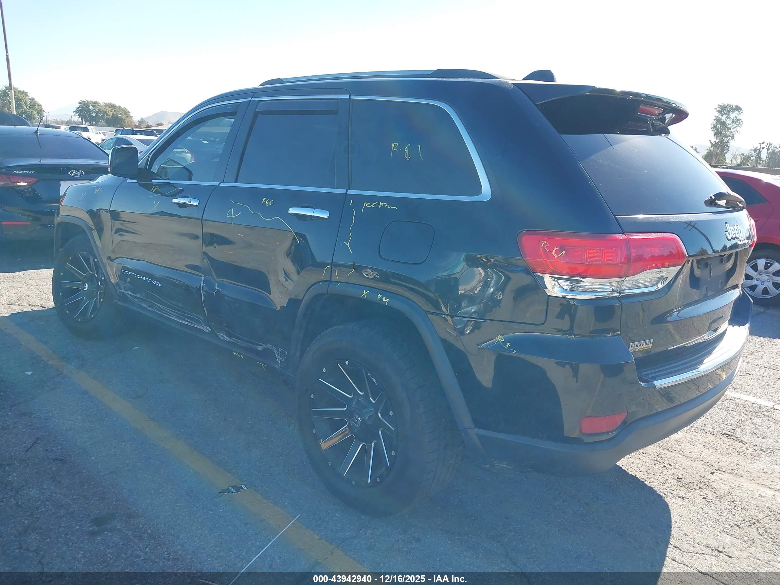 JEEP GRAND image 3