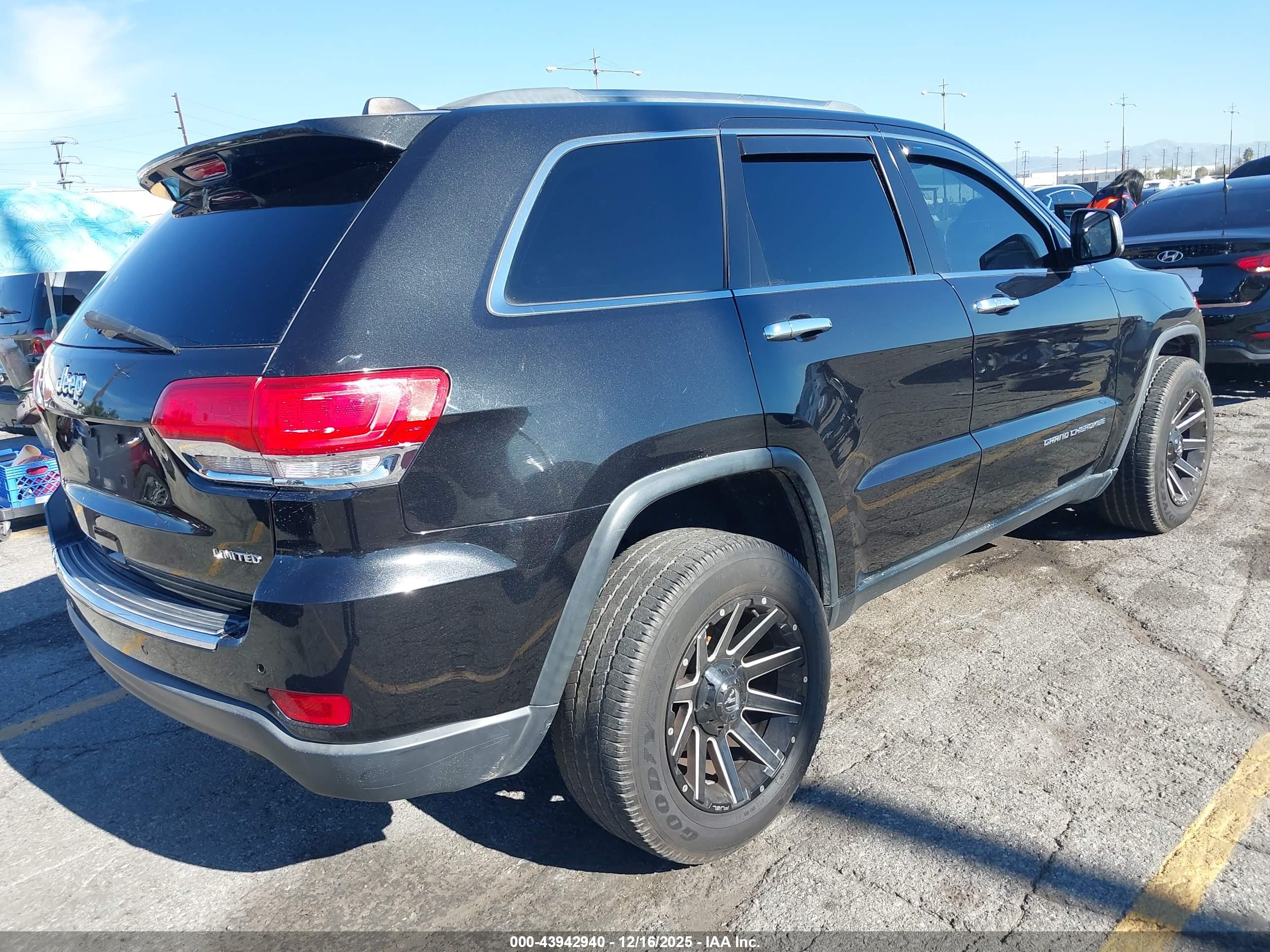 JEEP GRAND image 4