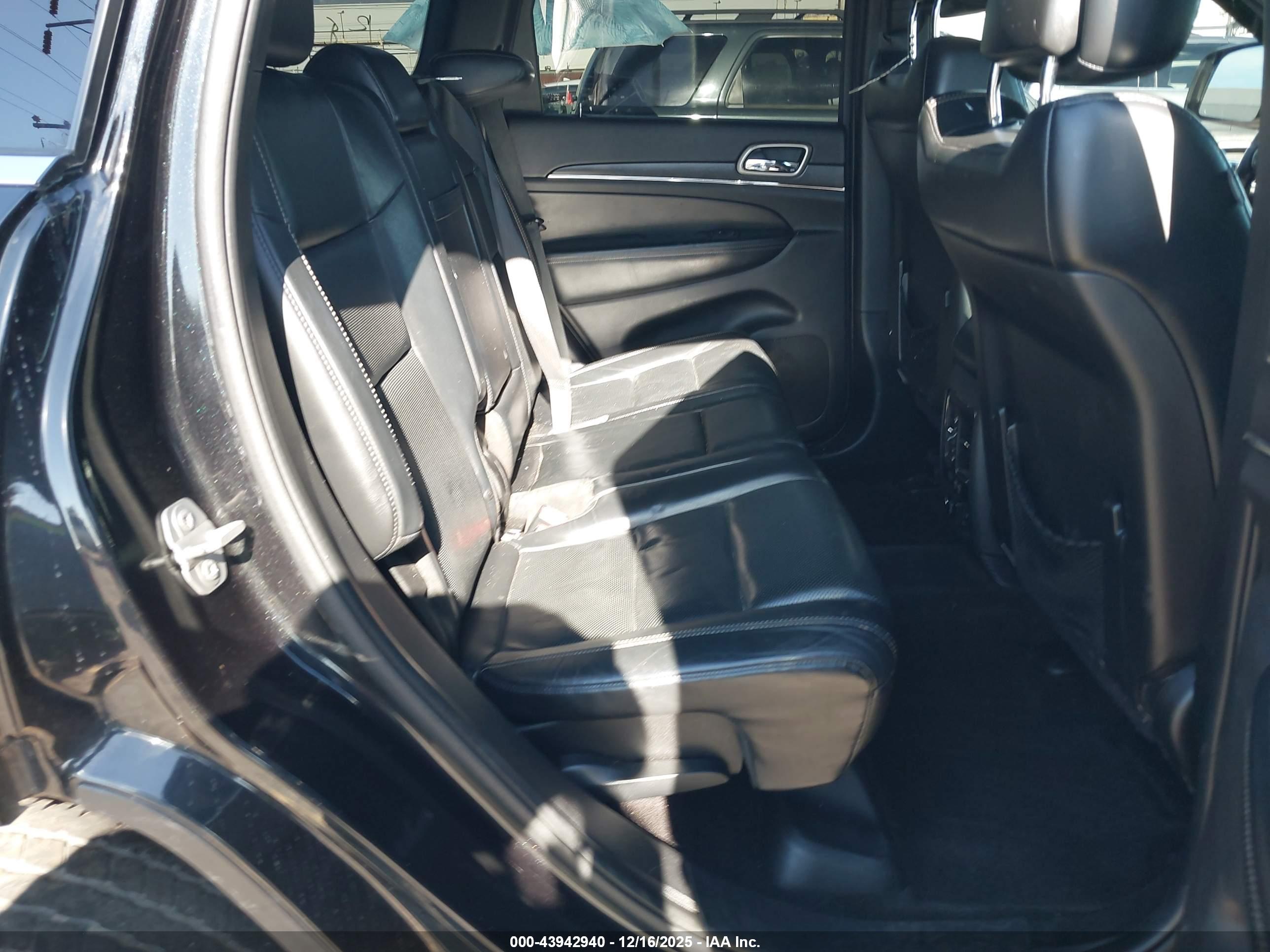 JEEP GRAND image 8