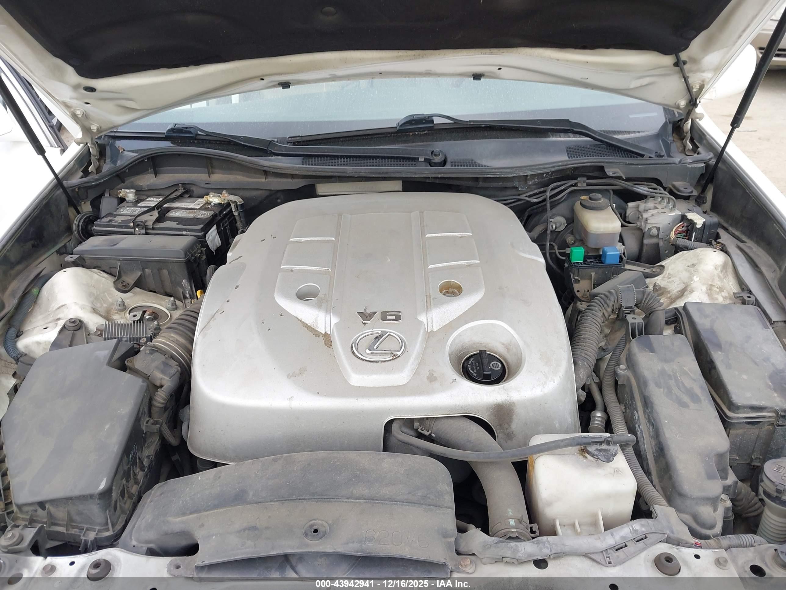 LEXUS GS image 10