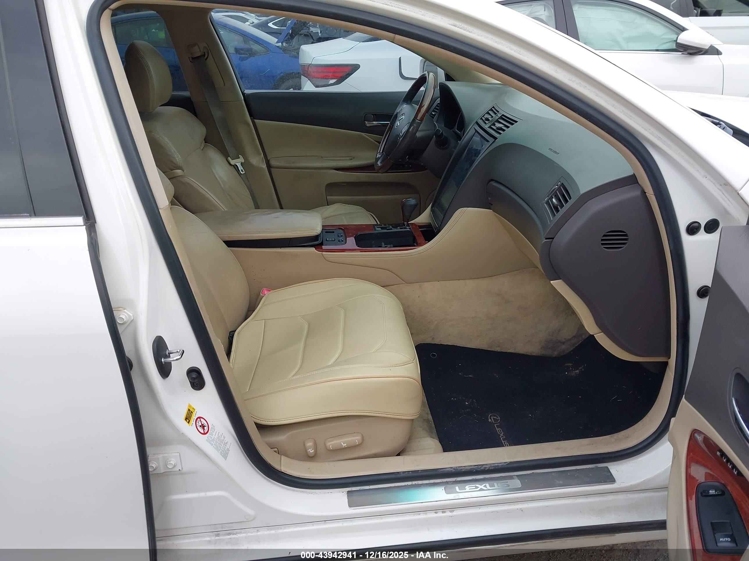 LEXUS GS image 5