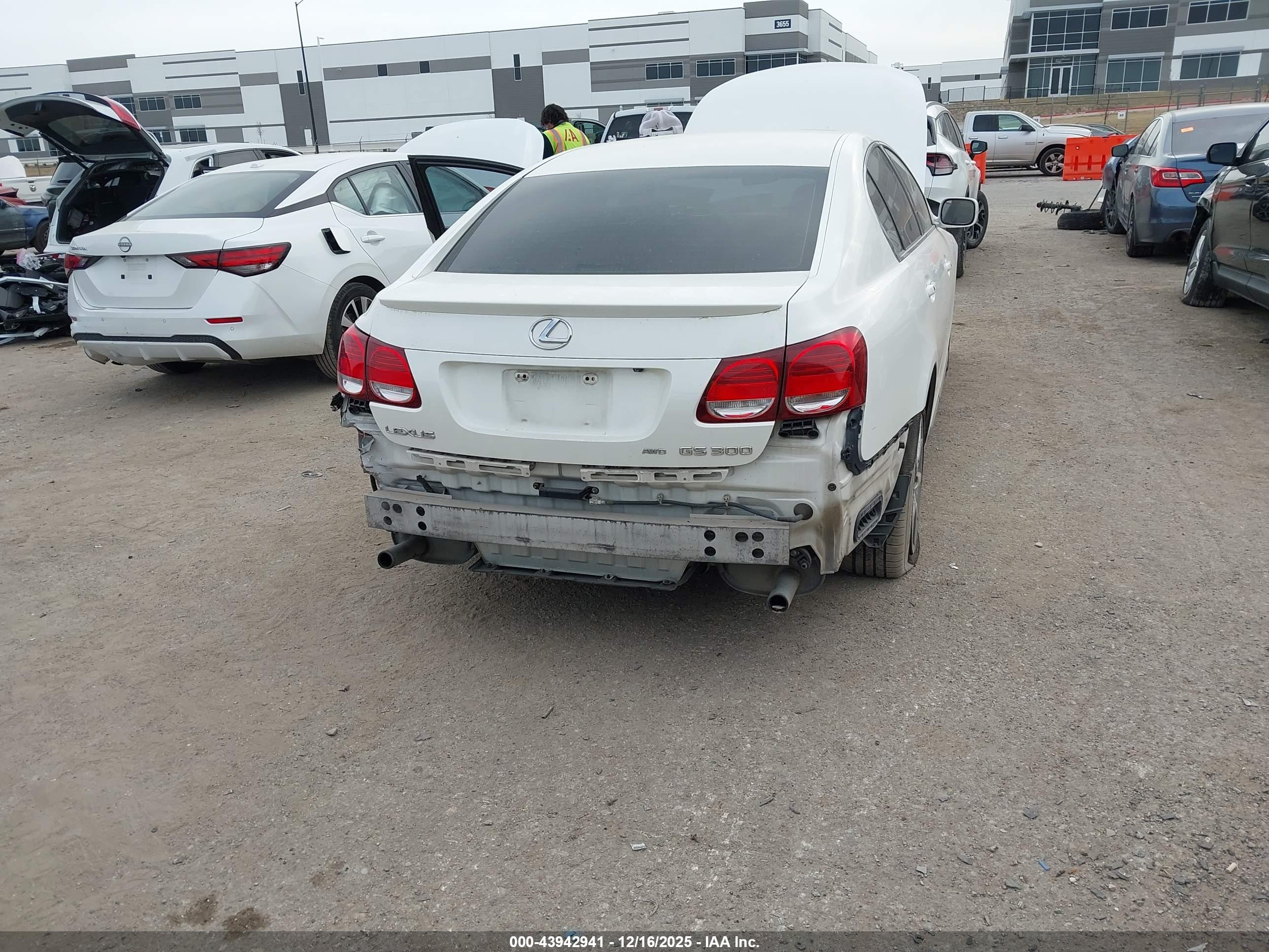 LEXUS GS image 6