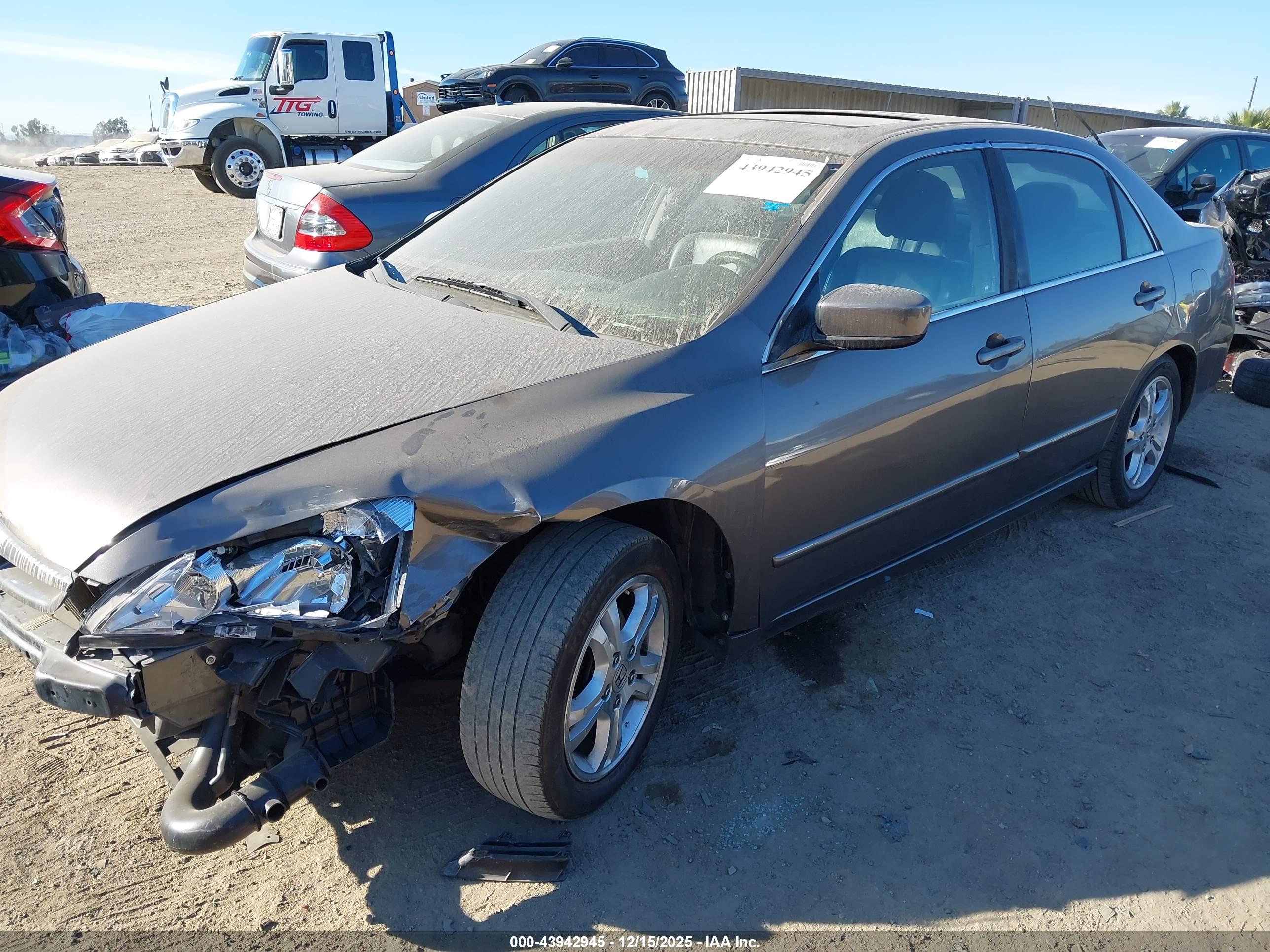 HONDA ACCORD image 2