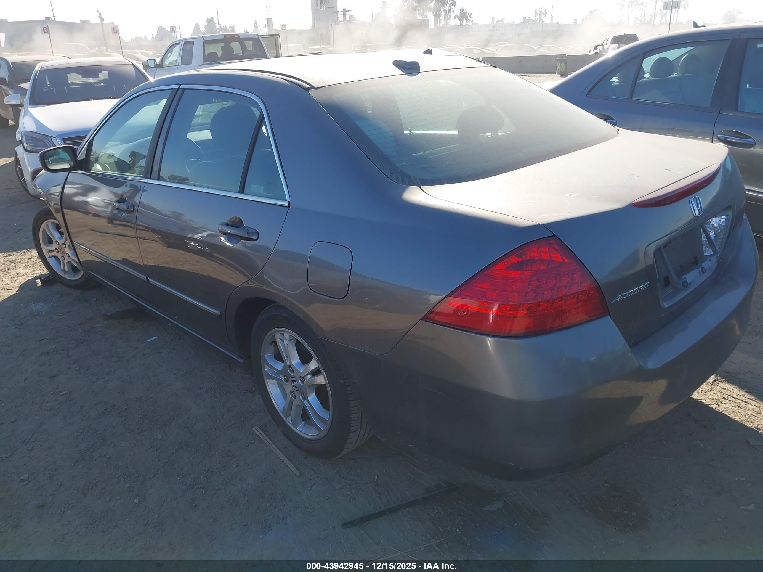 HONDA ACCORD image 3